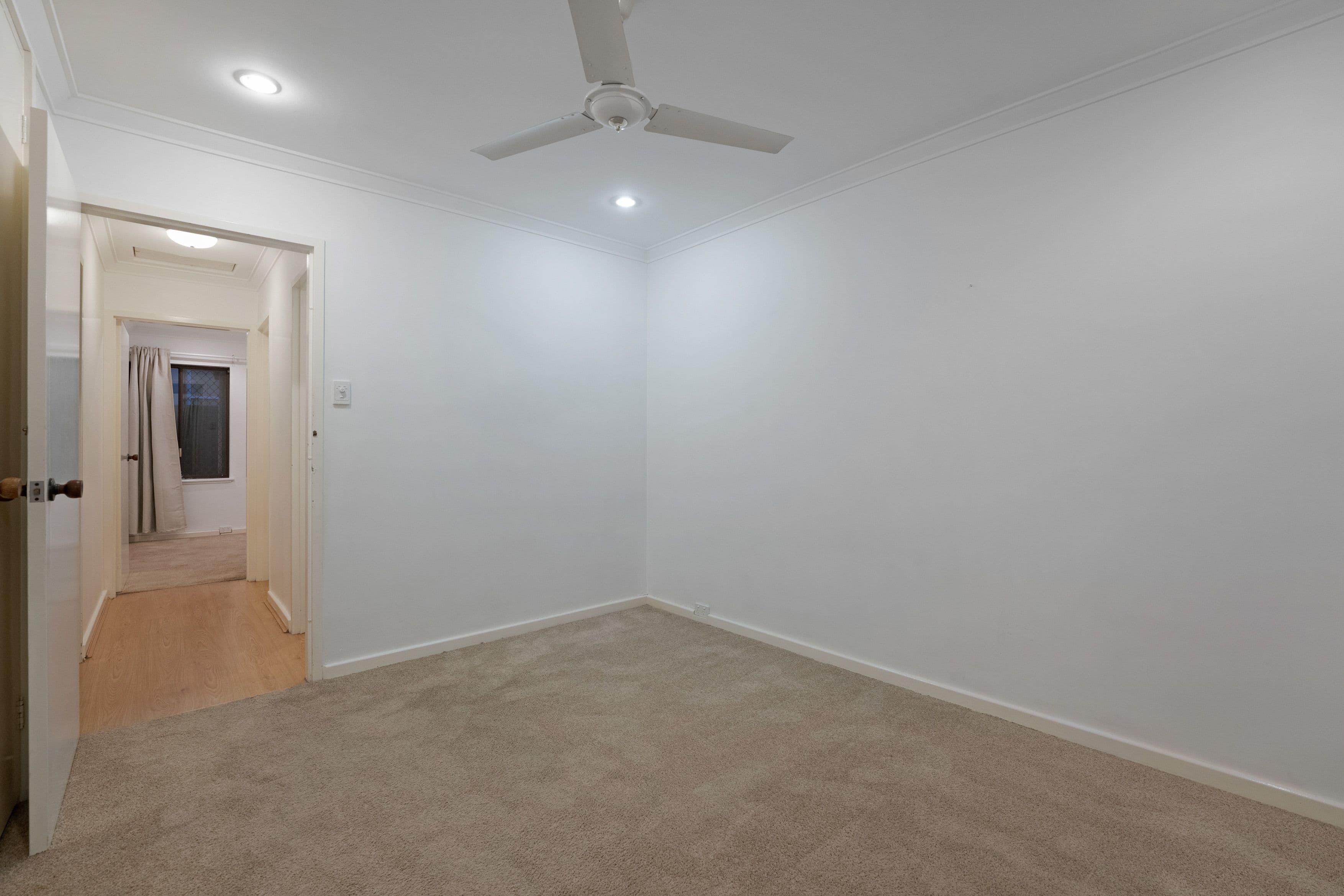 211 Labouchere Road, Como WA 6152, Como - Thumbnail 5