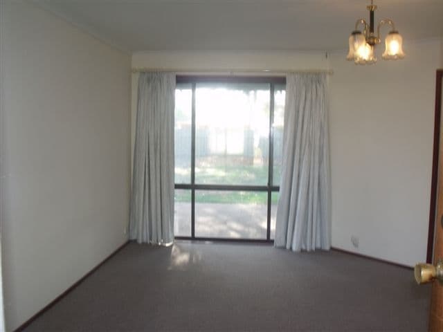 22 Leicester Grove, ANDREWS FARM SA 5114, Andrews Farm - Thumbnail 4