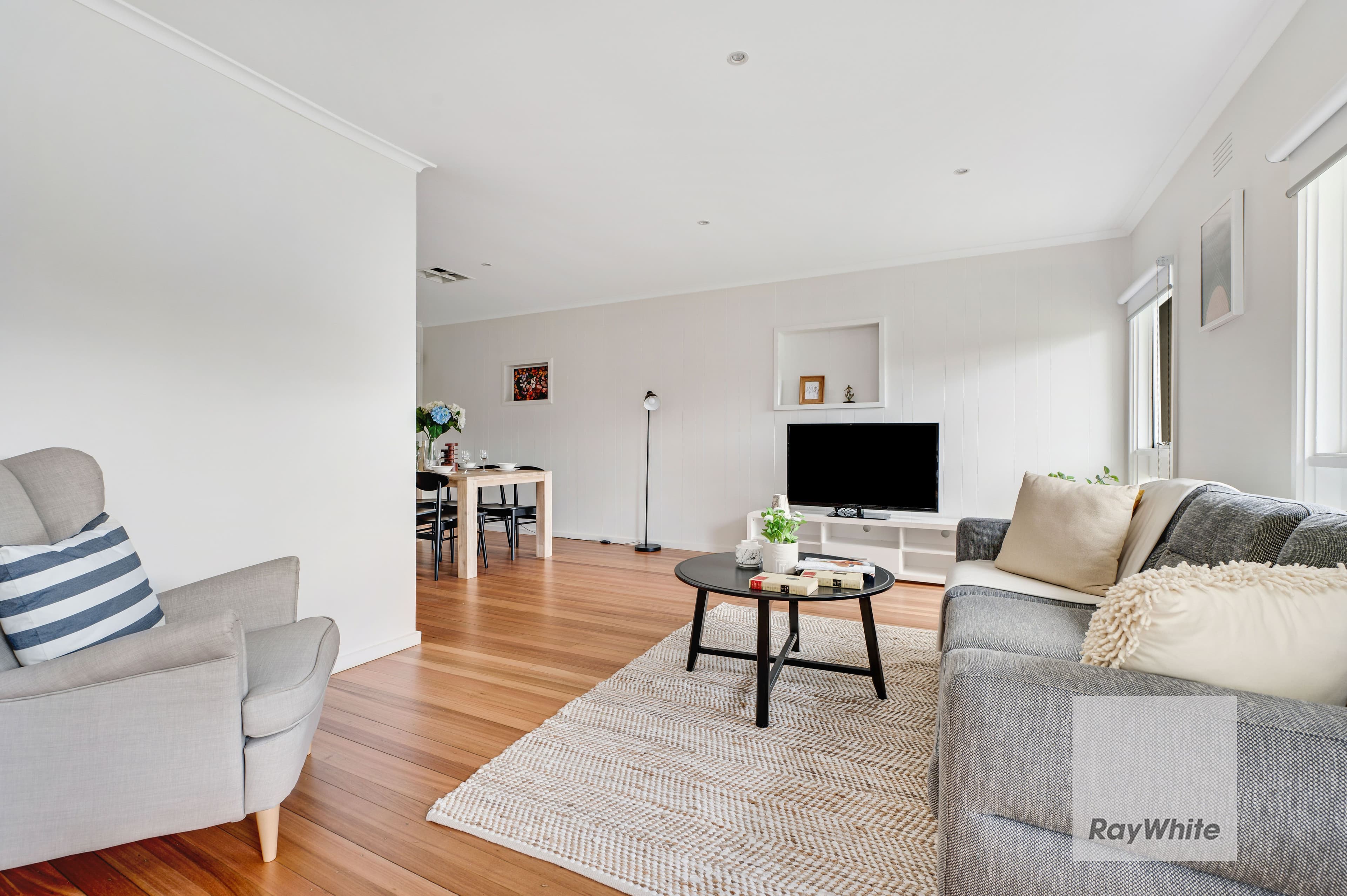 20 Burnleigh Drive, Gladstone Park VIC 3043, Gladstone Park - Thumbnail 3