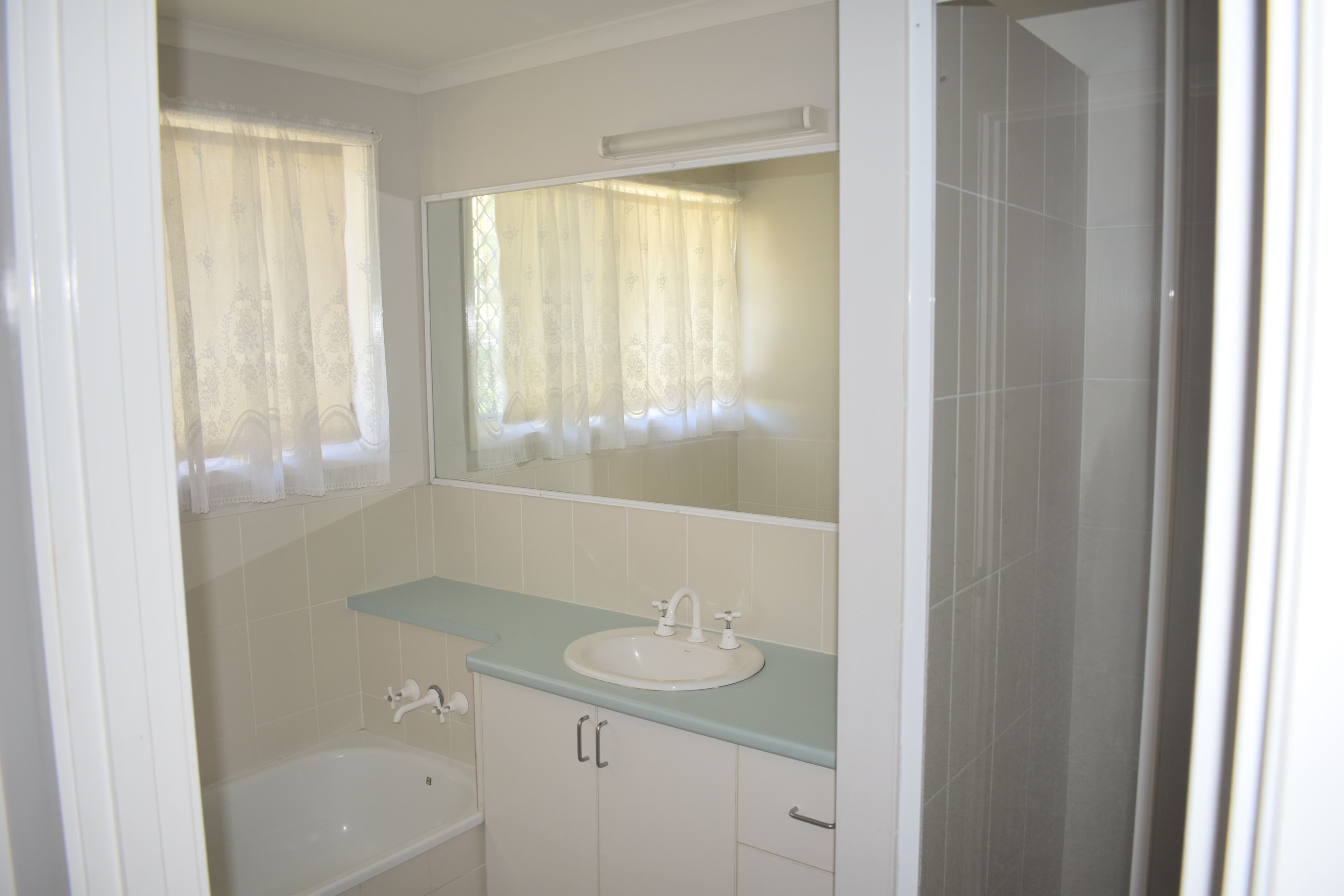 14 Waldby Court, Emerald QLD 4720, Emerald - Thumbnail 6