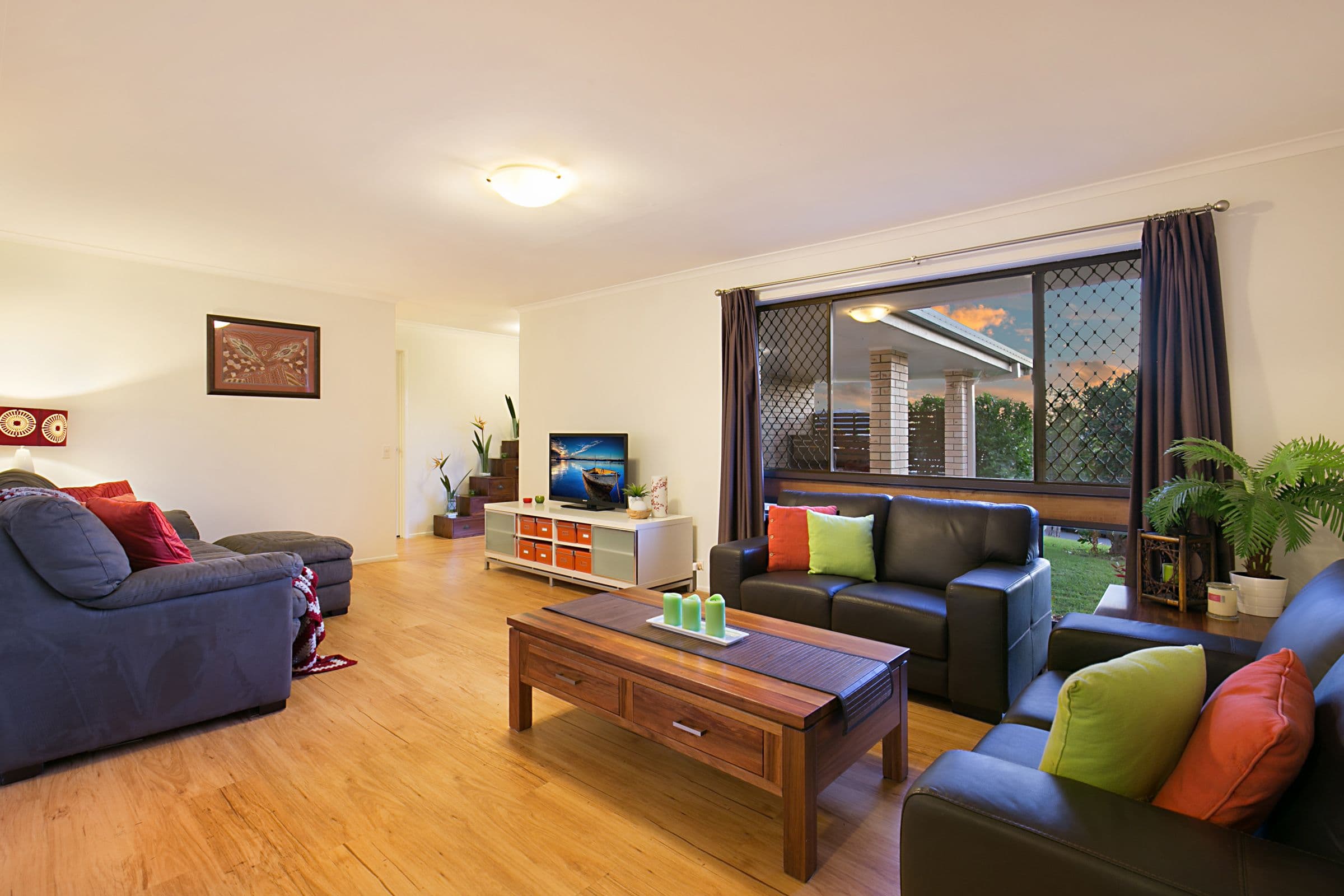 8 GRANDVALLEY Drive, Chirnside Park, Chirnside Park - Thumbnail 3