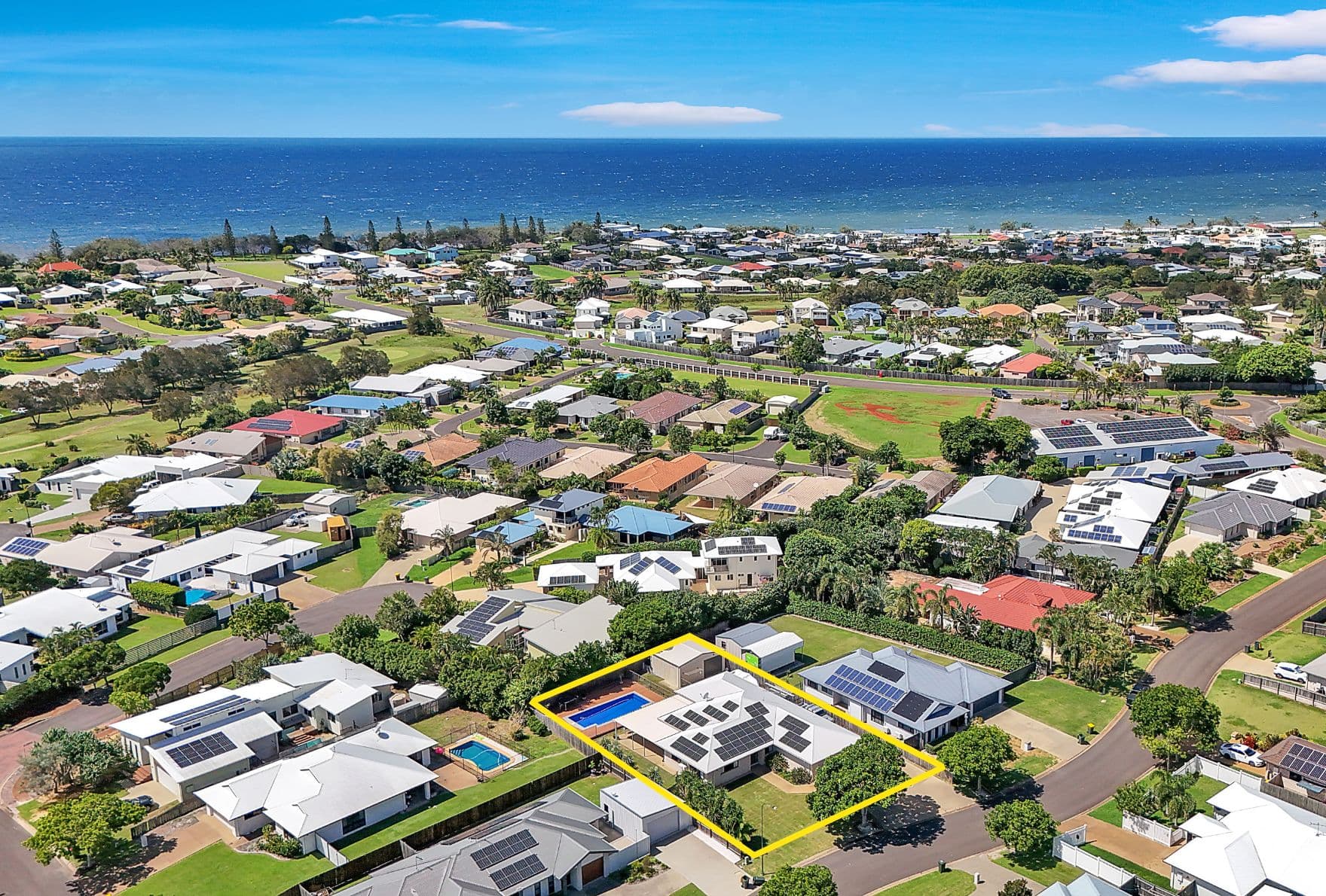 16 Back Hill Drive, Coral Cove QLD 4670, Coral Cove - Thumbnail 5