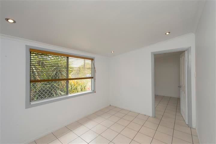 35 Sutherland Street, Calliope QLD 4680, Calliope - Thumbnail 4