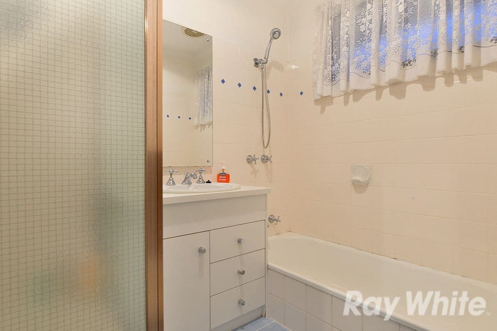 5 Emu Road, Sunbury - Thumbnail 8