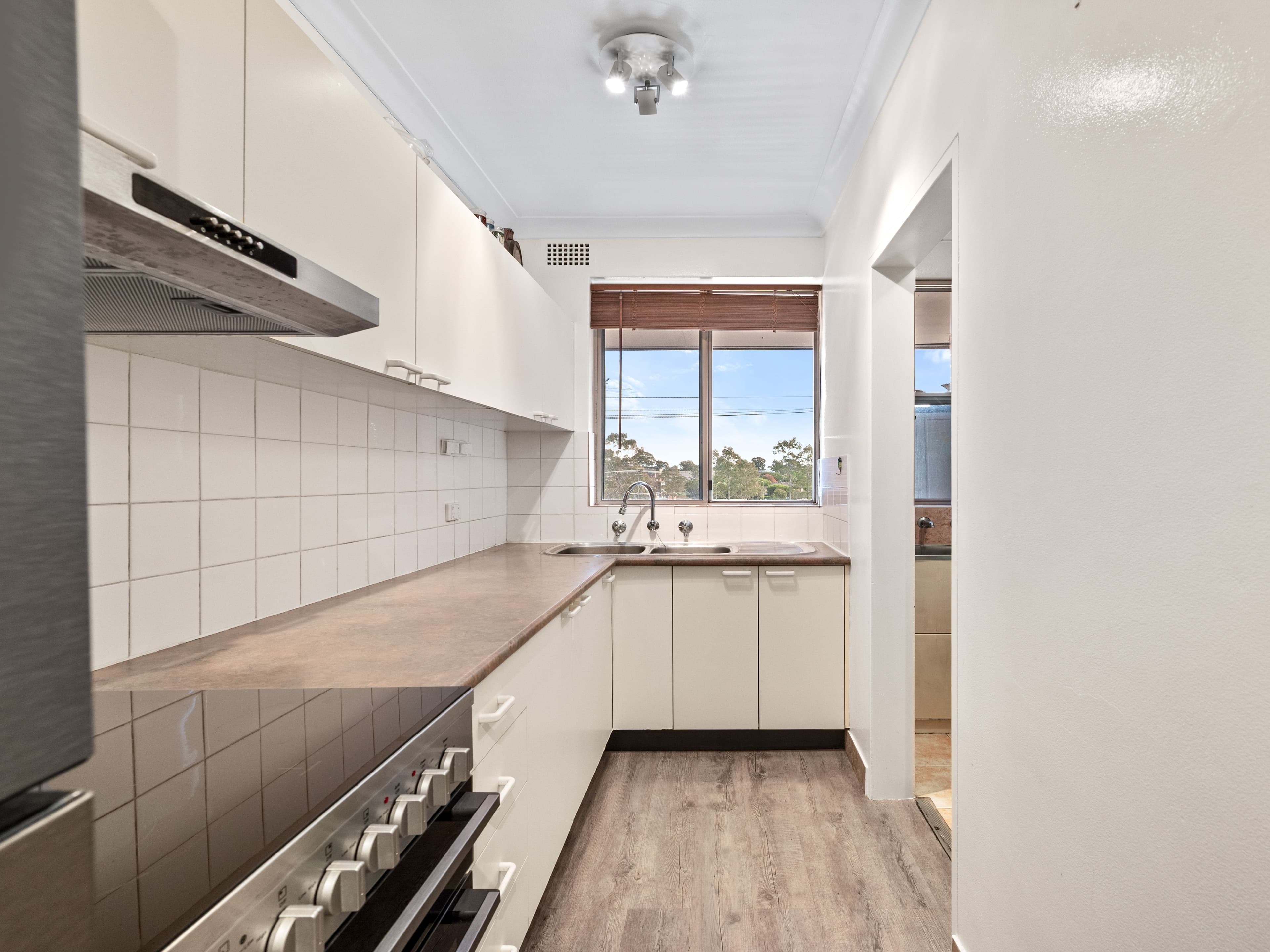 10/4 Beale Street, Liverpool NSW 2170, Kensington - Thumbnail 3