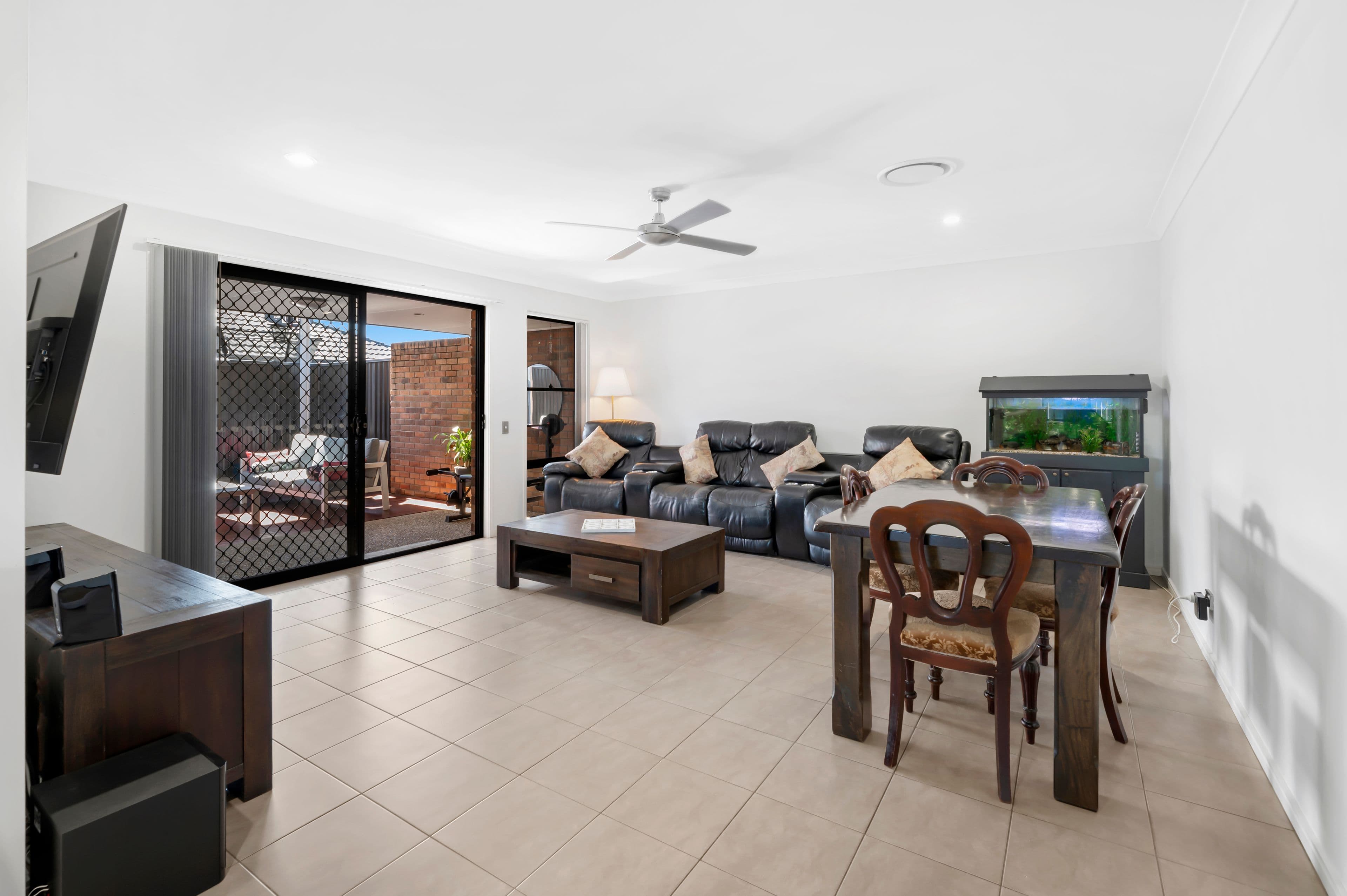 1 Cranberrie Crescent, Pimpama QLD 4209, Pimpama - Thumbnail 5