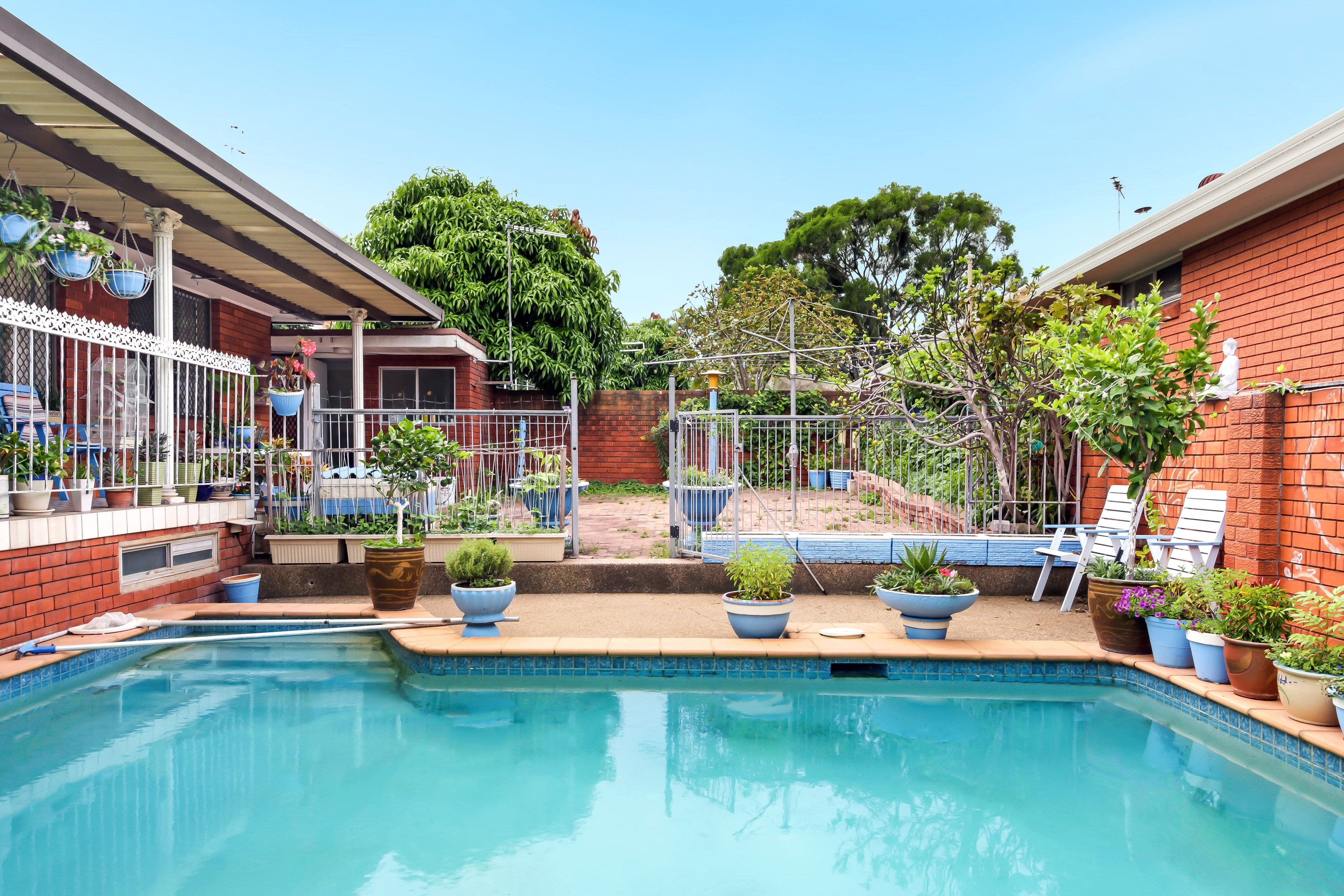 10 Saric Avenue, Georges Hall - Thumbnail 7