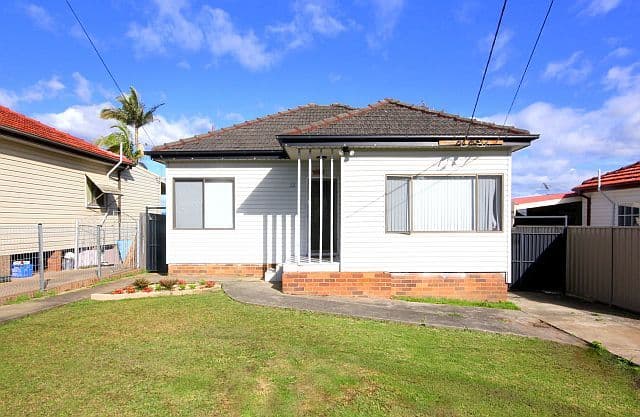 43 Winifred Street, CONDELL PARK NSW 2200, Condell Park - Image 1