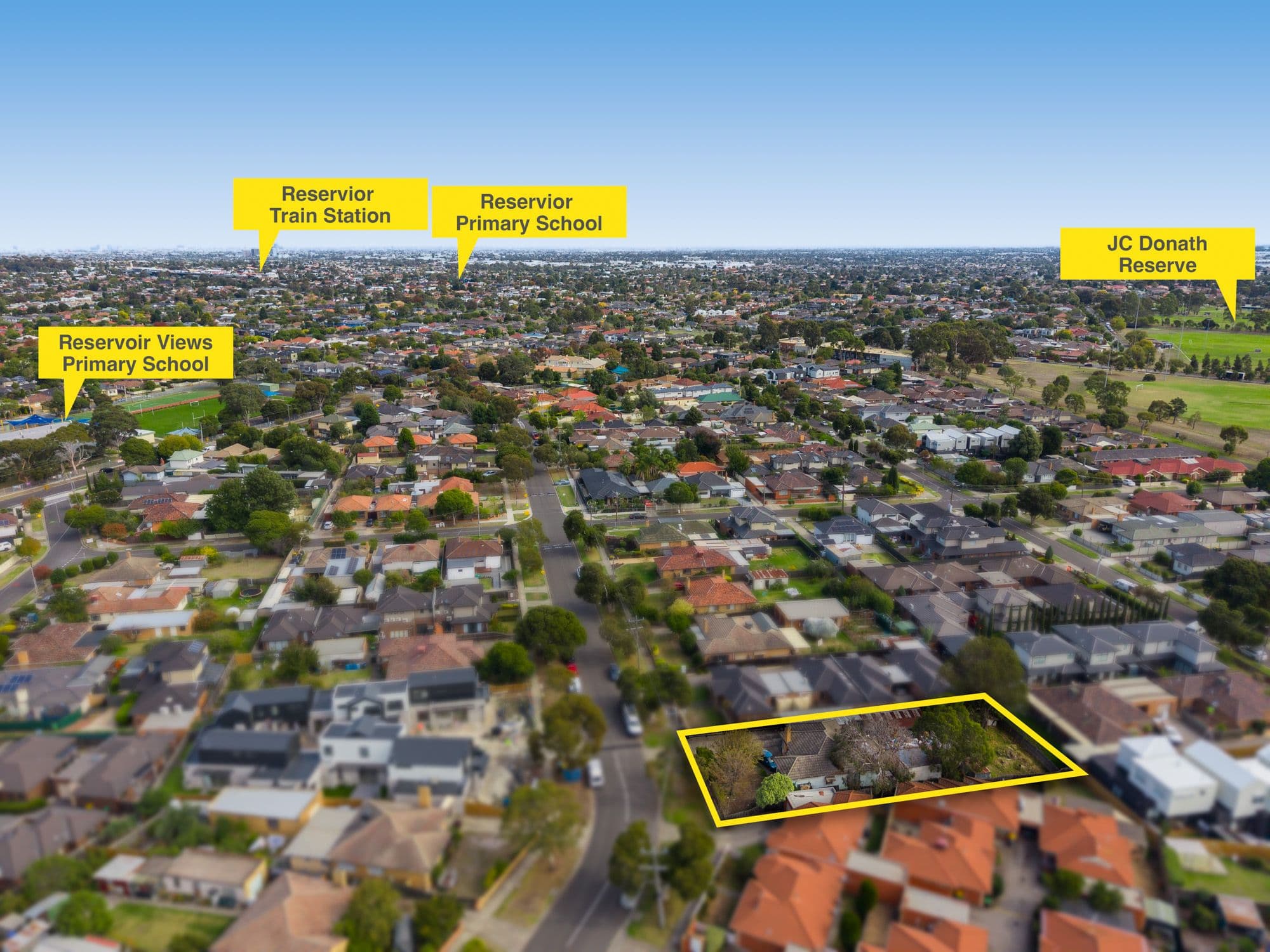 33 Darebin Boulevard, Reservoir VIC 3073, Reservoir - Thumbnail 2