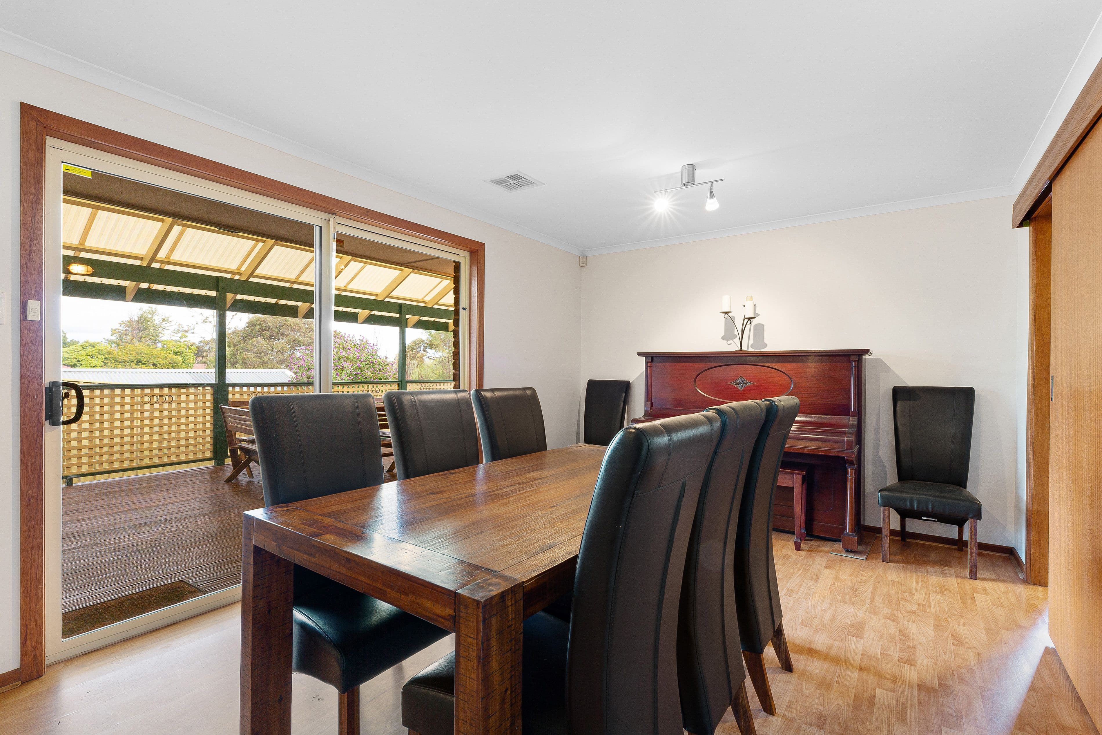 15 Lindsay Avenue, Valley View SA 5093, Valley View - Thumbnail 8
