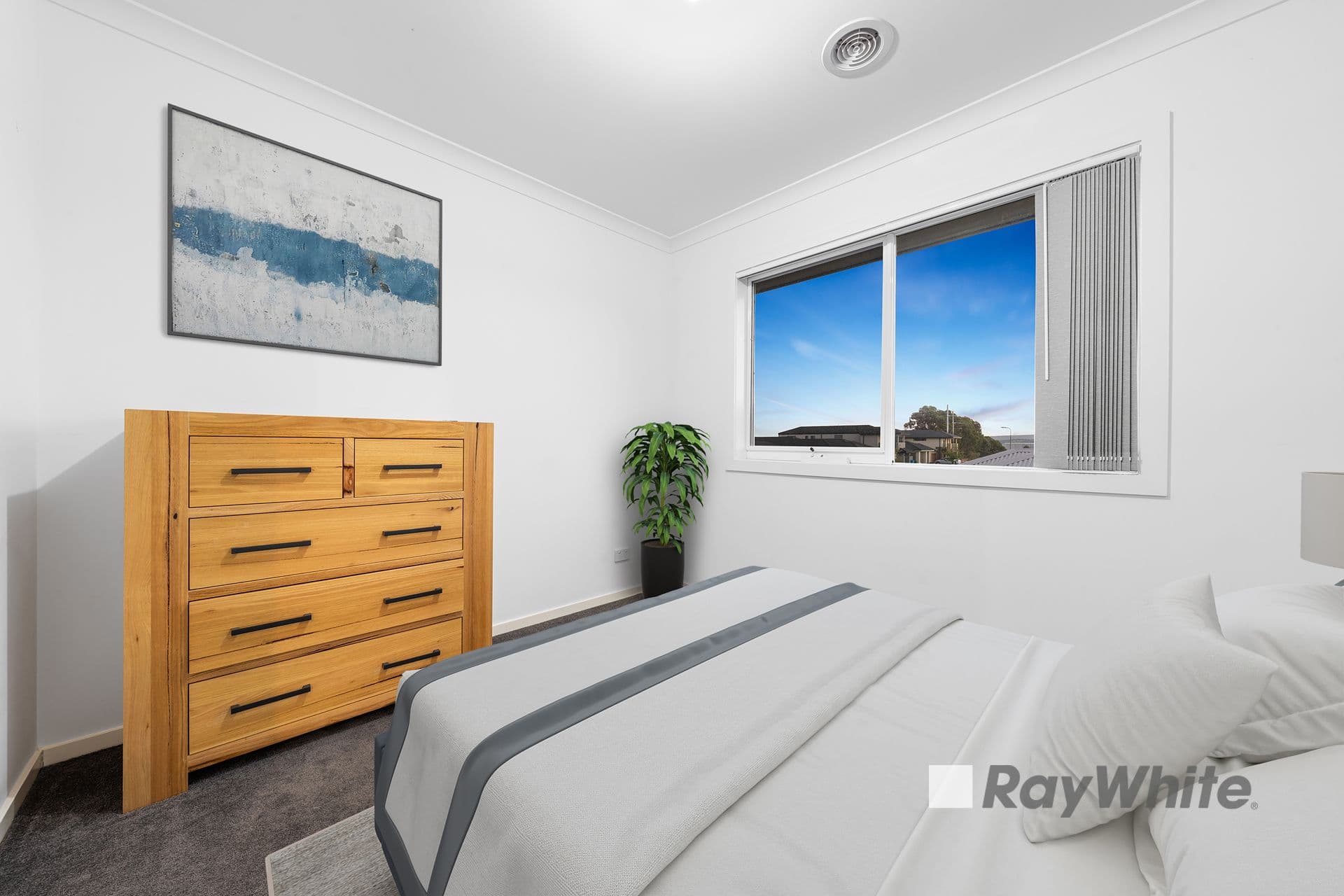 53 Plymouth Boulevard, Clyde North VIC 3978, Clyde North - Thumbnail 8