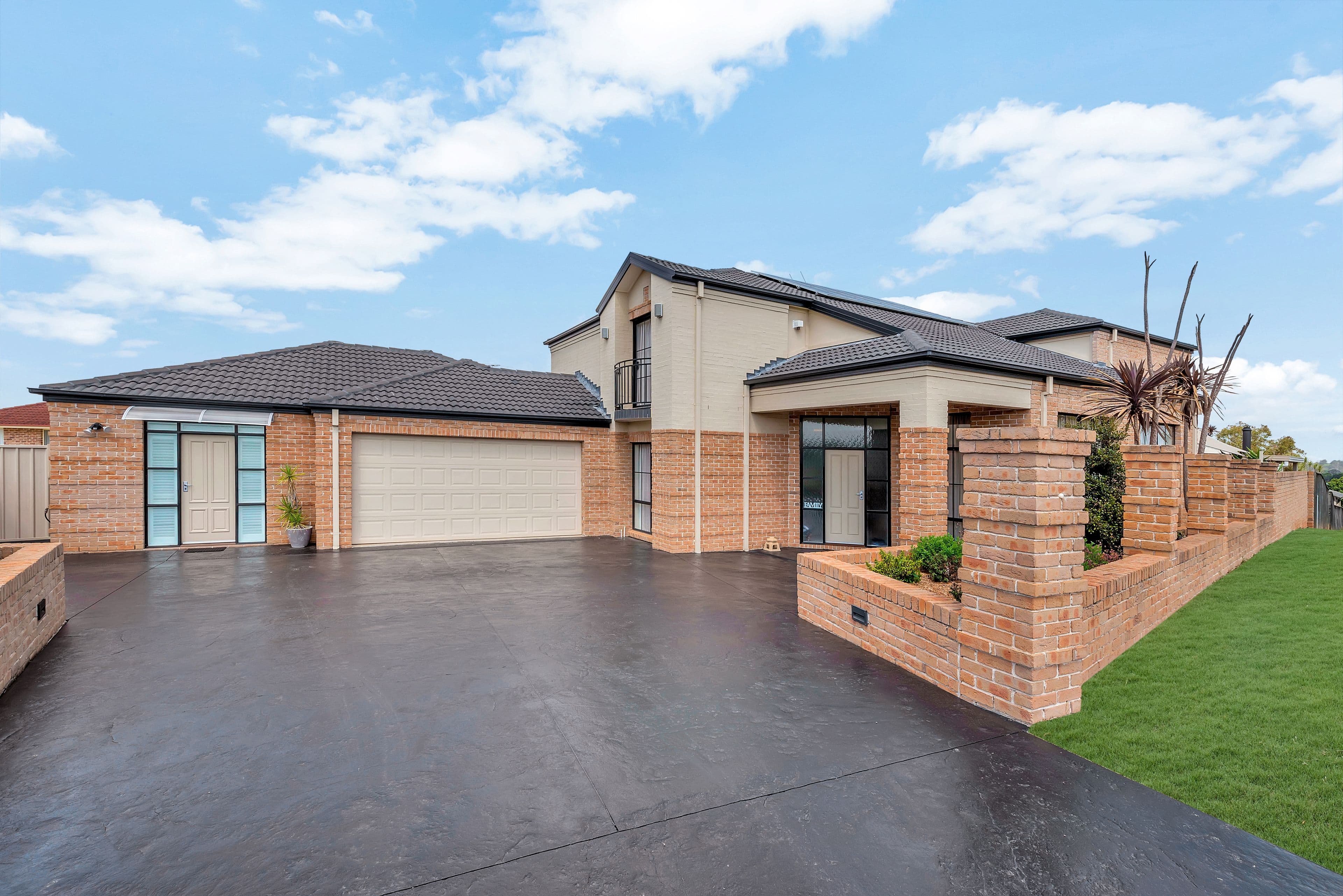 182 Second Avenue, West Hoxton - Image 1