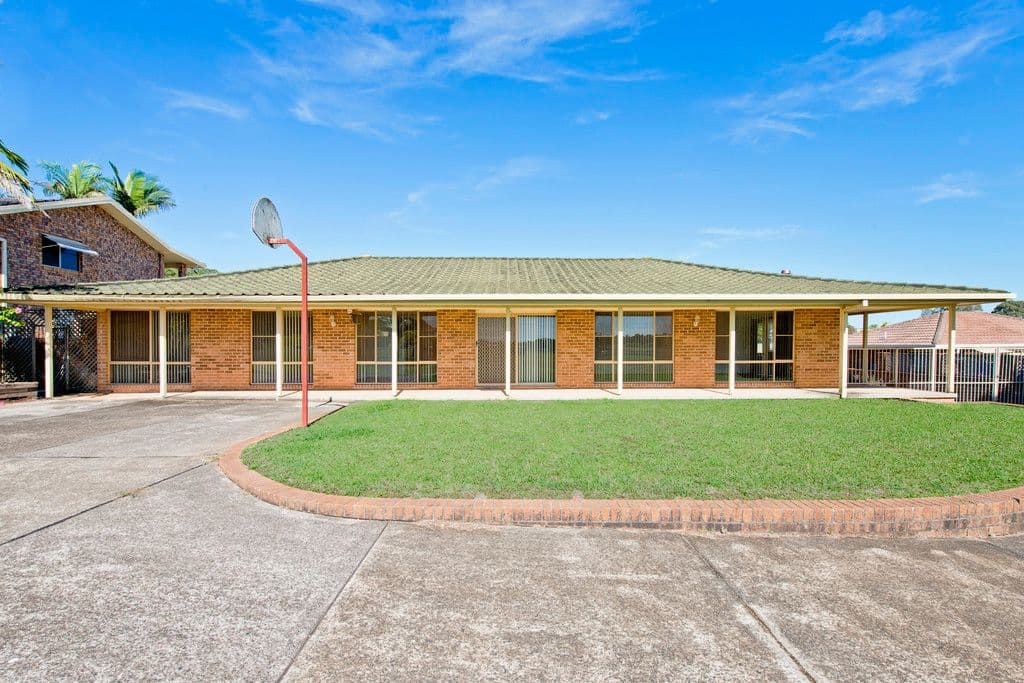 7 Racewyn Close, Port Macquarie - Thumbnail 2