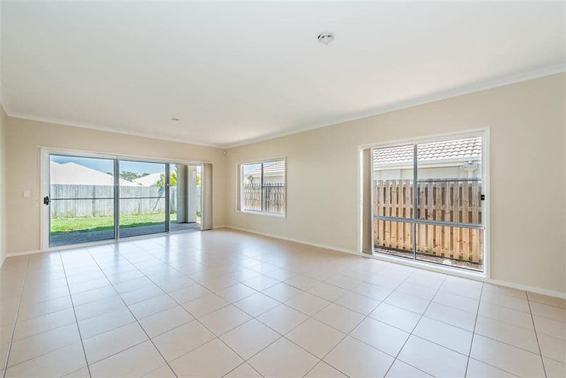 7 Satinay Parade, North Lakes QLD 4509, North Lakes - Thumbnail 4