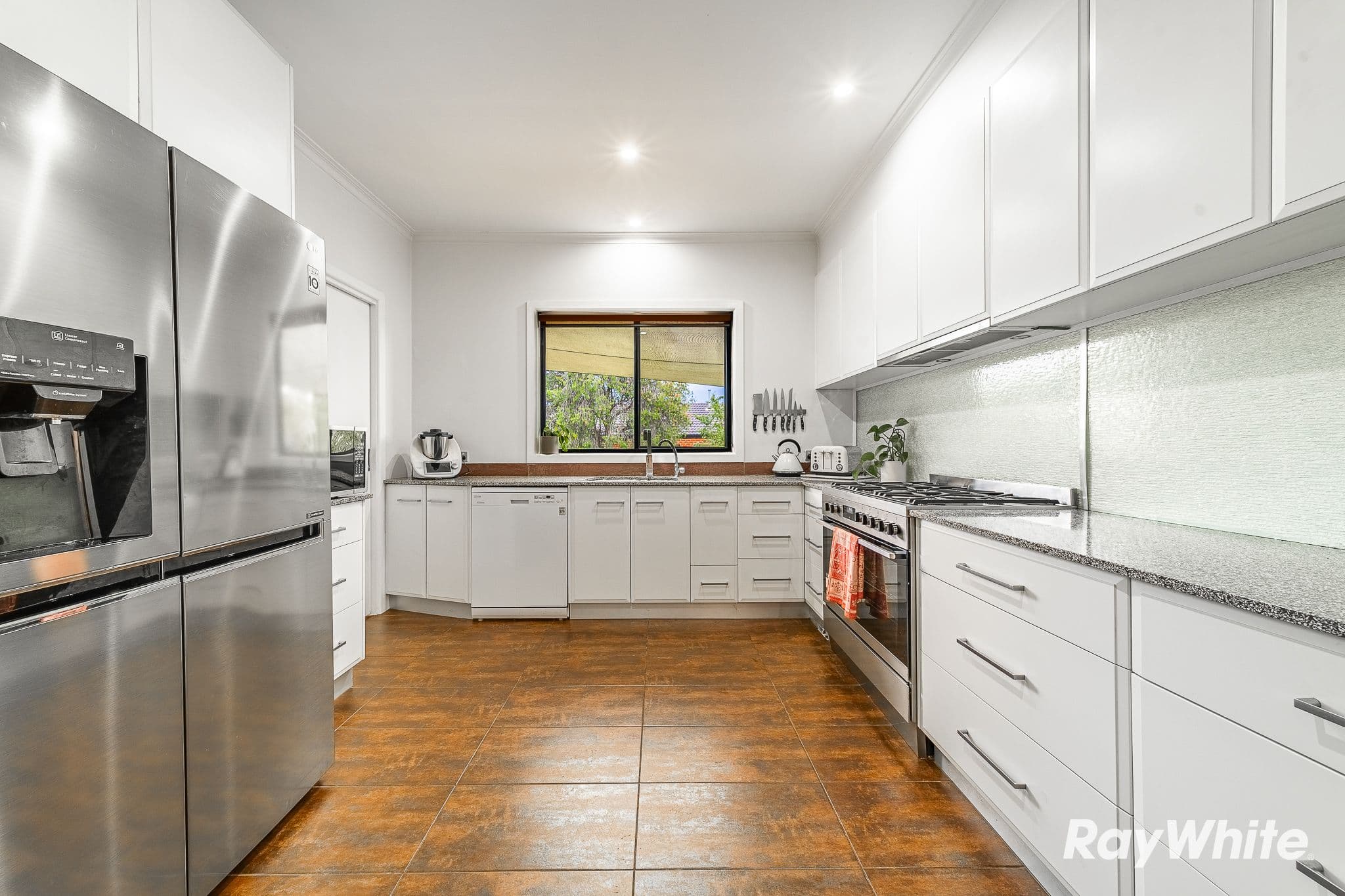 12 Curtin Street, Flora Hill VIC 3550, Flora Hill - Thumbnail 6