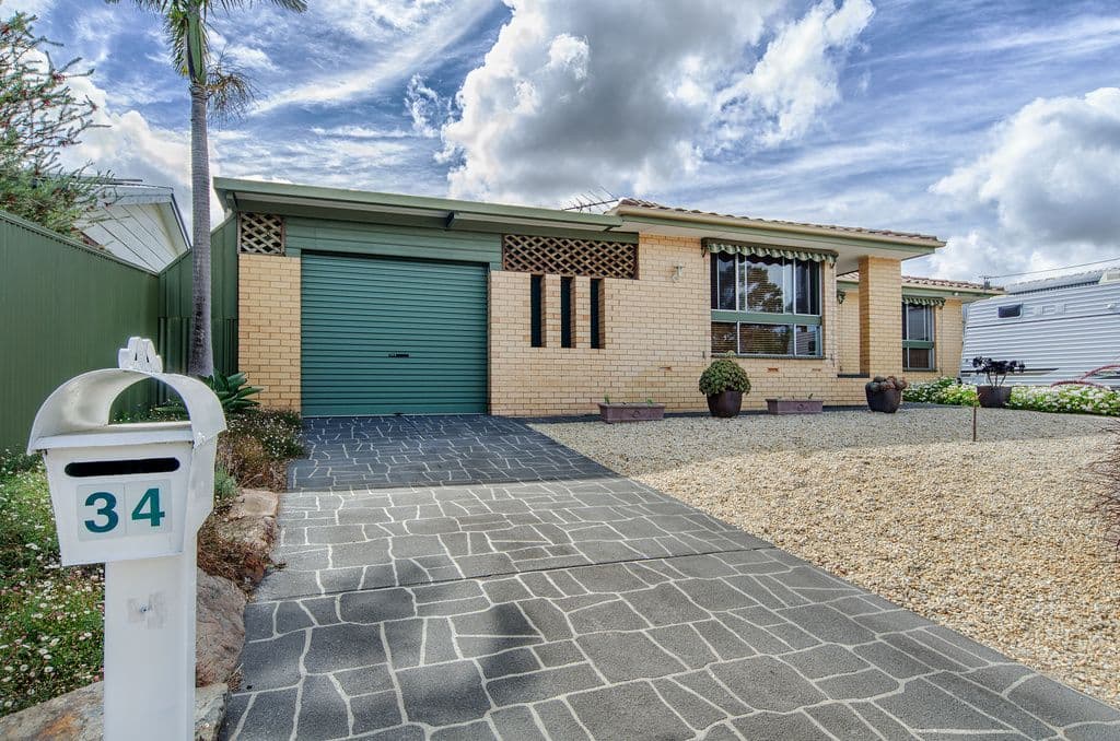34 Abbott Avenue, Morphett Vale SA 5162, Morphett Vale - Image 1