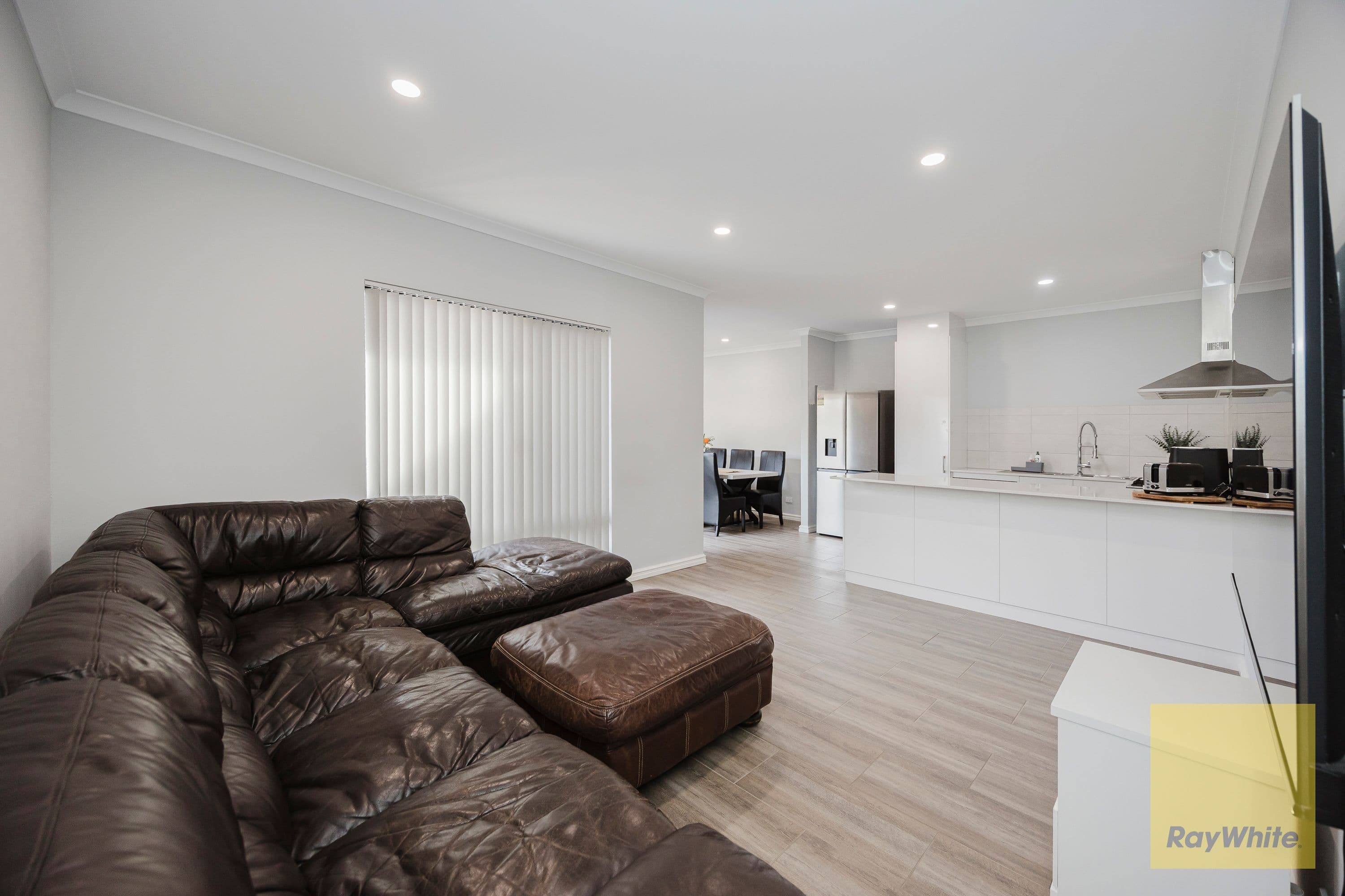 11 Starcke Lane, Yanchep WA 6035, Yanchep - Thumbnail 3