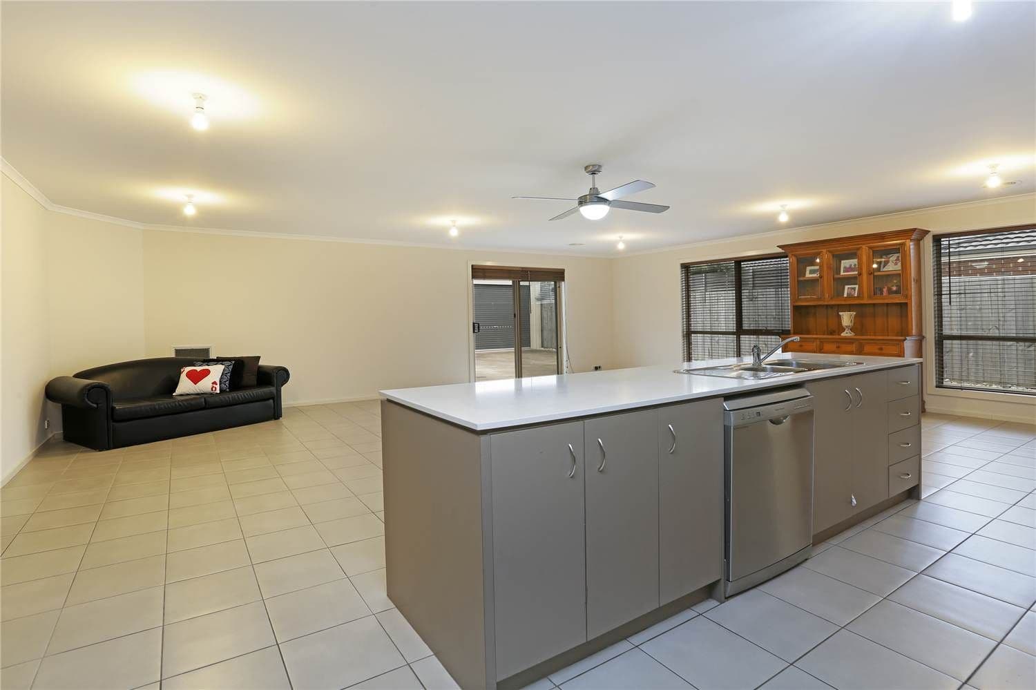 4 Geraghty Court, LOVELY BANKS VIC 3221, Lovely Banks - Thumbnail 4