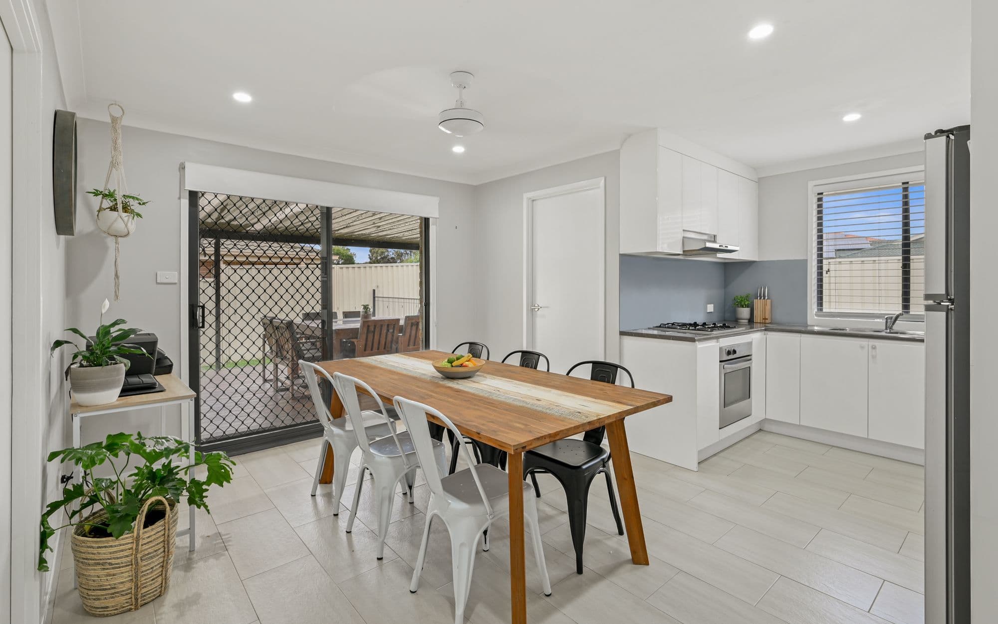 16 Wilkinson Crescent, Ingleburn NSW 2565, Ingleburn - Thumbnail 4