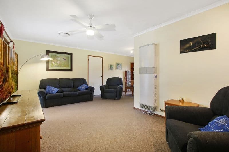 572 Iluka Crescent, Lavington - Thumbnail 5