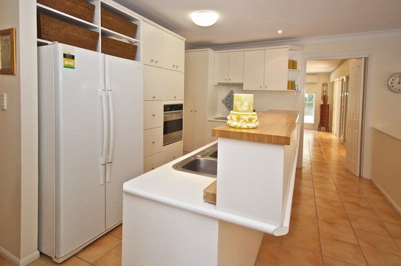 71 Chichester Drive, ARUNDEL QLD 4214, Arundel - Thumbnail 7
