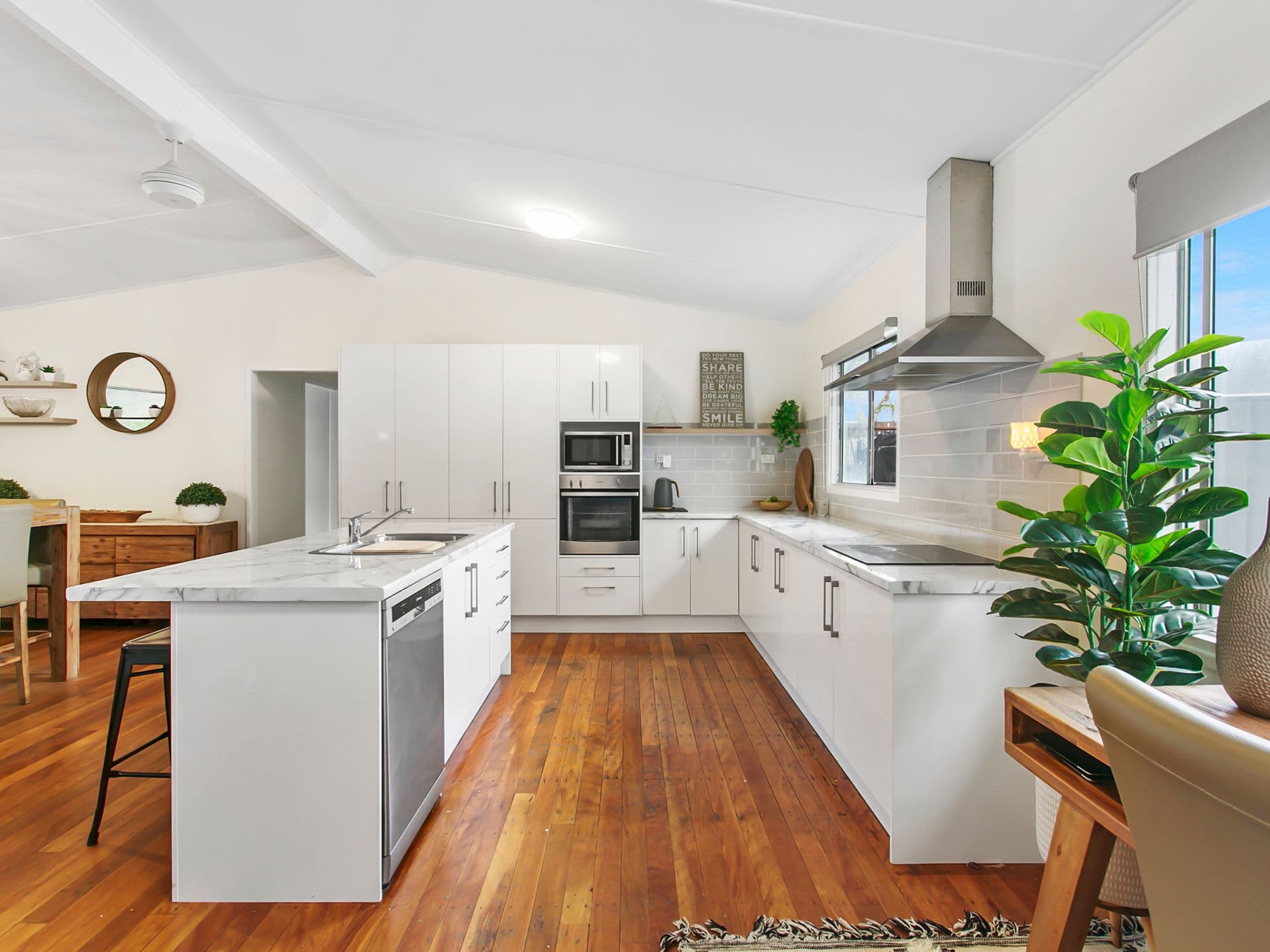 32 Hector Road, Holland Park QLD 4121, Holland Park - Thumbnail 4