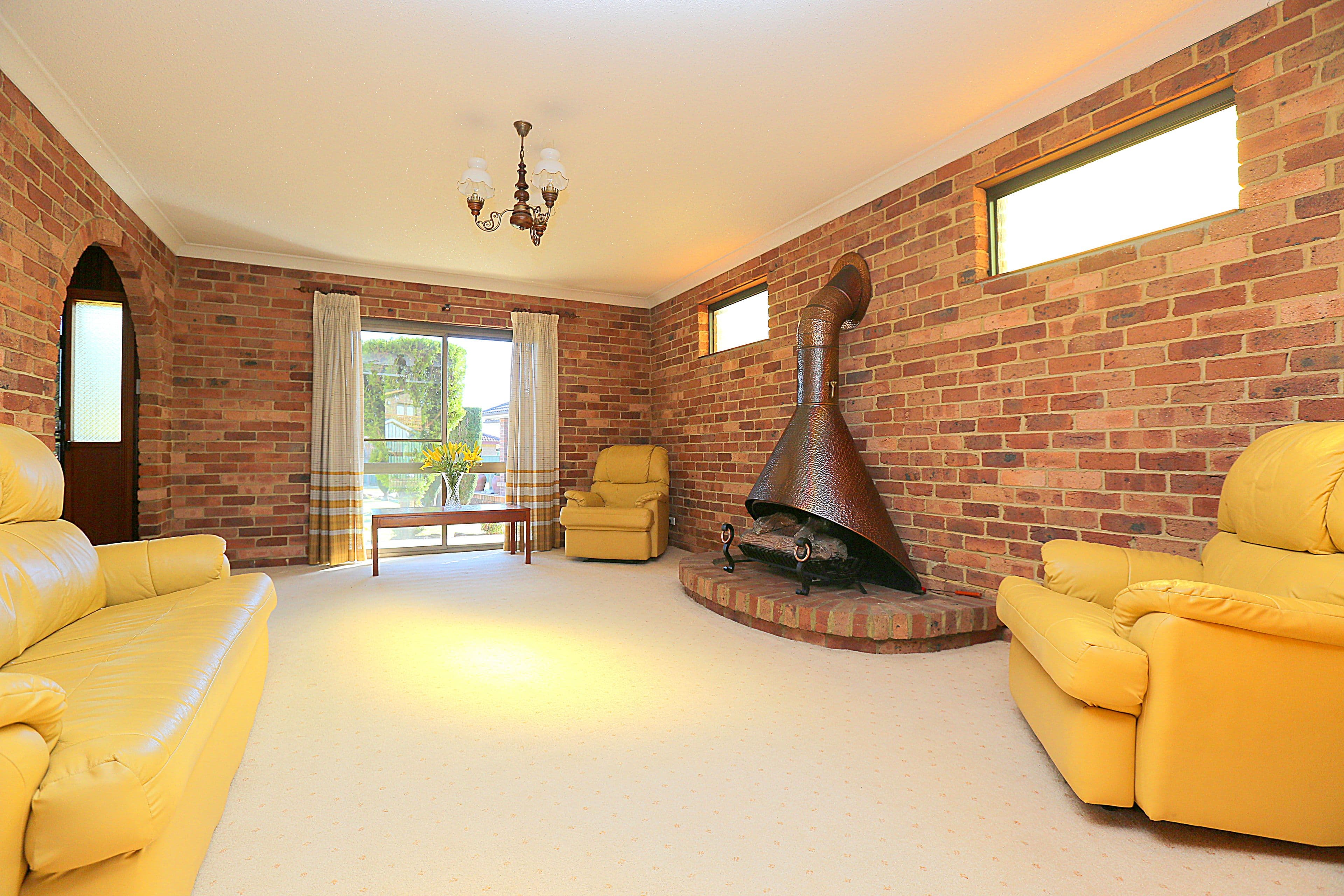 5 Jade Court, Georges Hall - Thumbnail 2