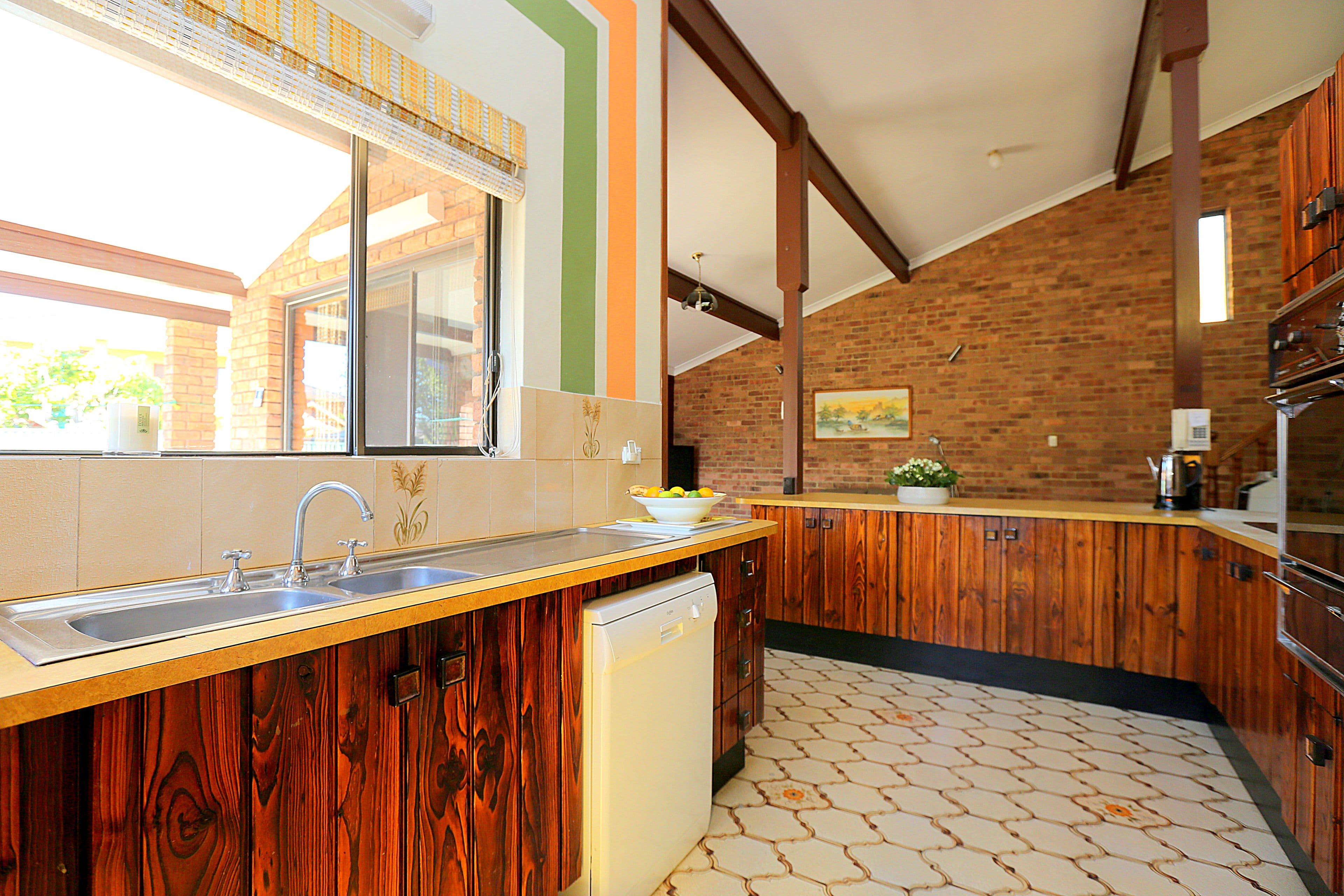5 Jade Court, Georges Hall - Thumbnail 3