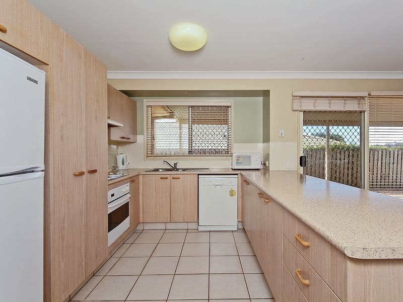 8 Red Ash Court, MERRIMAC QLD 4226, Merrimac - Thumbnail 2