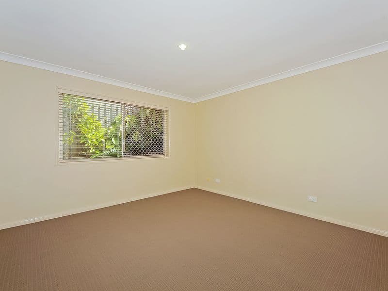 8 Red Ash Court, MERRIMAC QLD 4226, Merrimac - Thumbnail 8