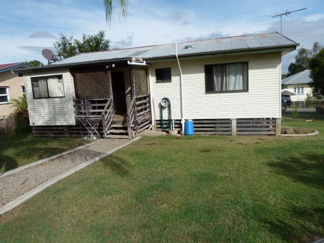 2 Greenway Street, CHURCHILL QLD 4305, Churchill - Image 1