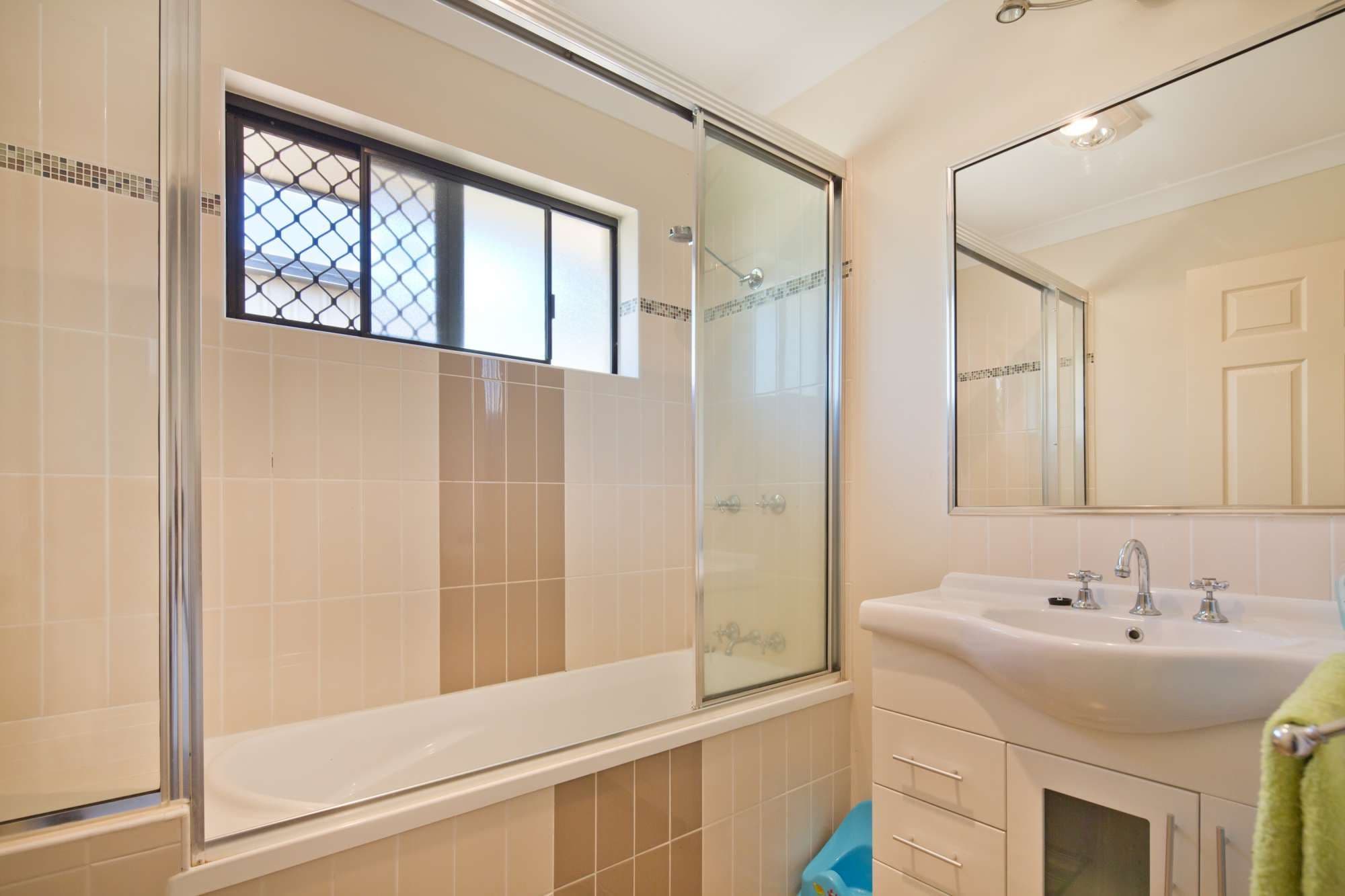 11 Fuji Court, MOUNT LOUISA QLD 4814, Mount Louisa - Thumbnail 5