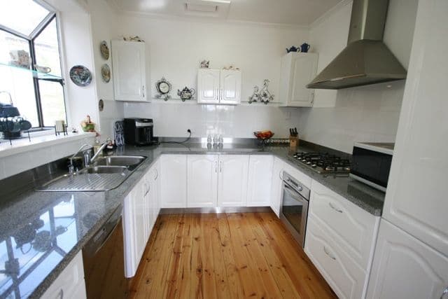 23 Yurilla Drive, BELLEVUE HEIGHTS SA 5050, Bellevue Heights - Thumbnail 3