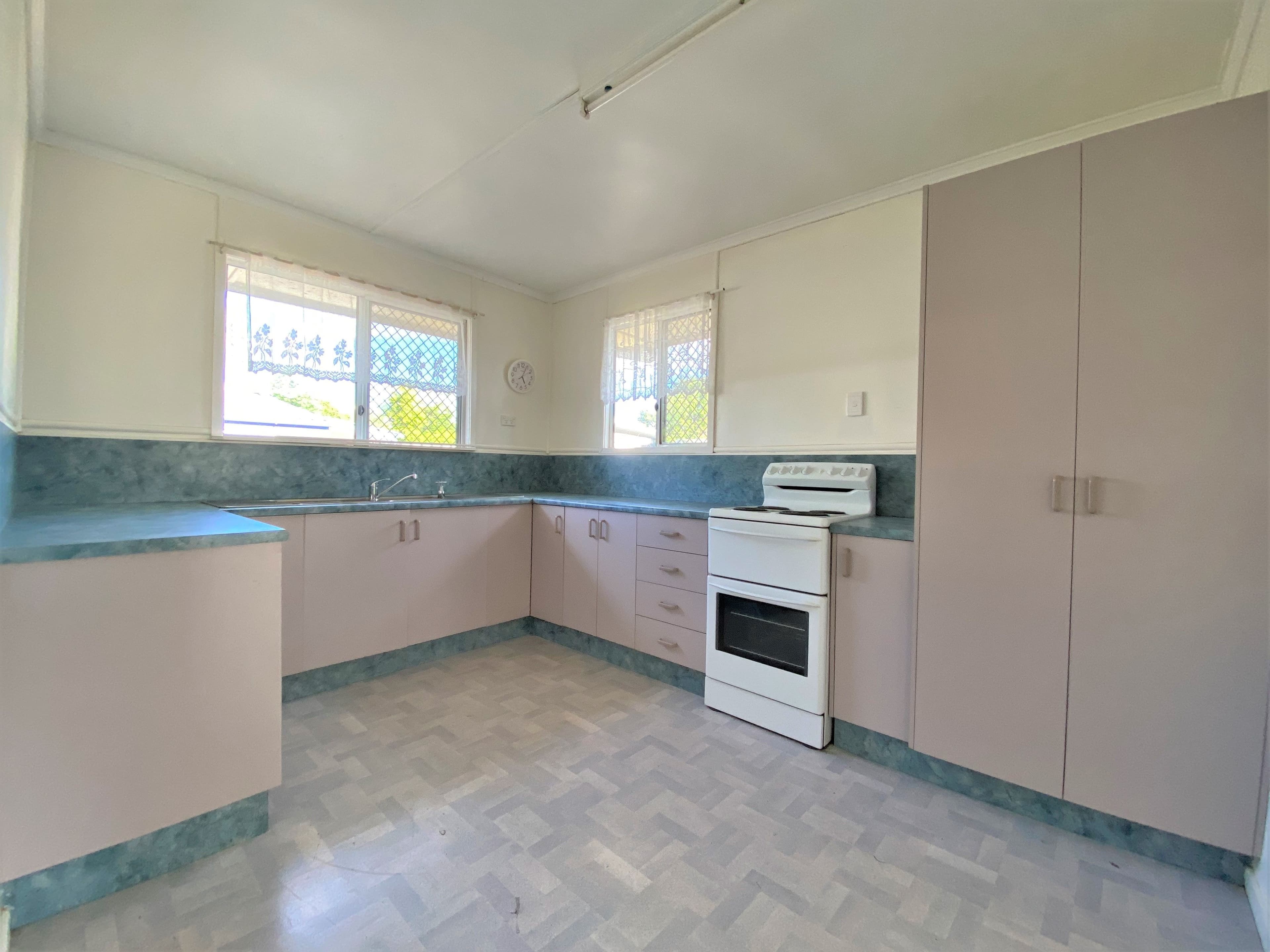 11 Tern Street, Longreach QLD 4730, Longreach - Thumbnail 2