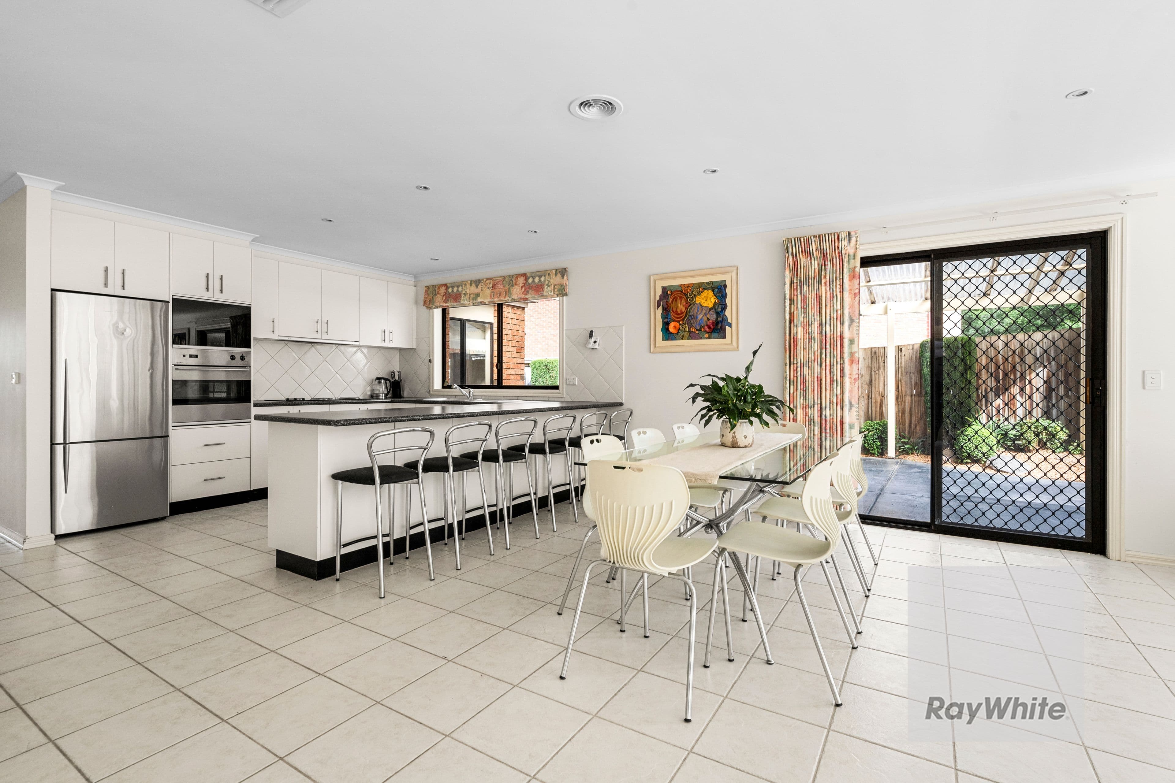 13 Peppermint Walk, South Morang VIC 3752, South Morang - Thumbnail 3