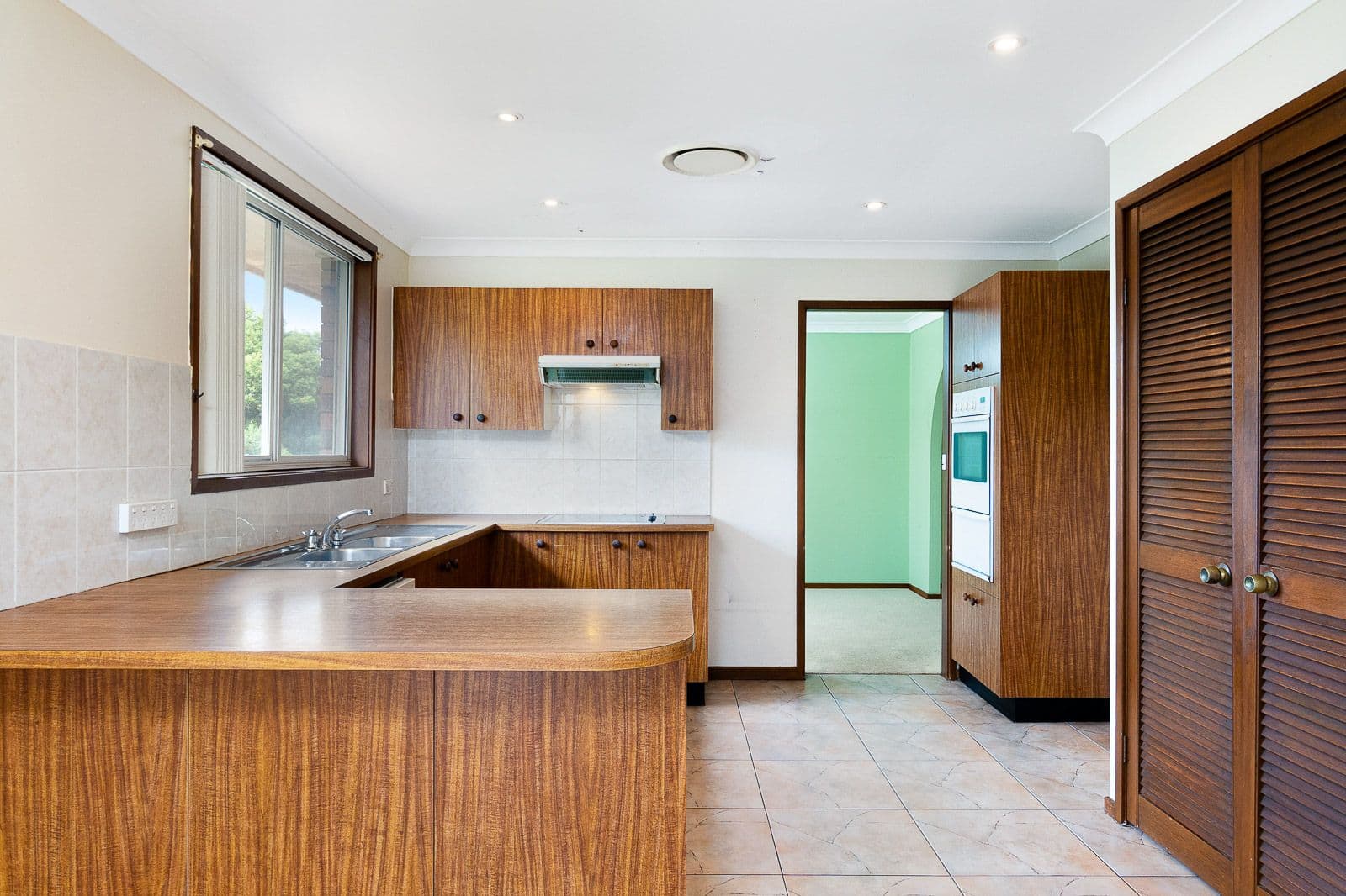 94 Fishburn Crescent, Castle Hill NSW 2154, Castle Hill - Thumbnail 4