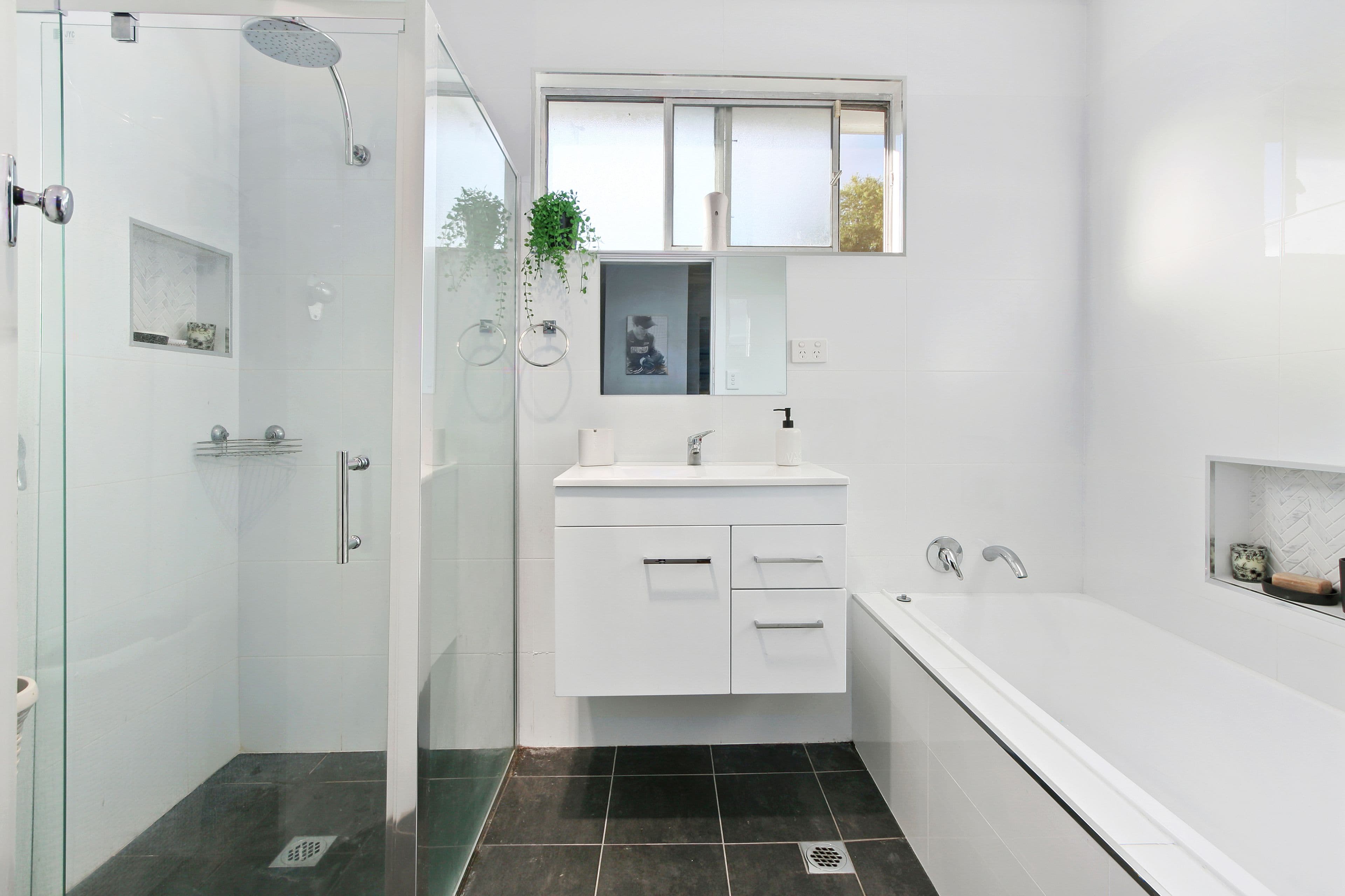 23 Bent Street, Tamworth NSW 2340, West Tamworth - Thumbnail 4