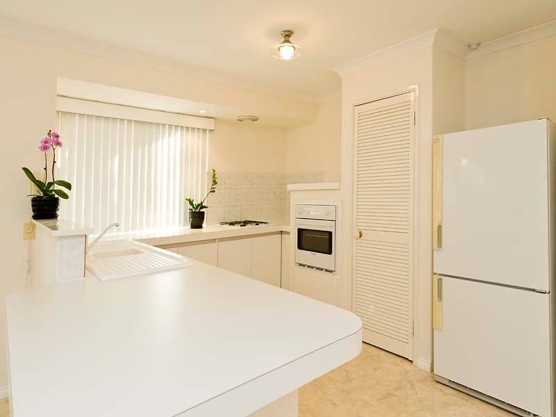 5 Bushlark Rise, CANNING VALE WA 6155, Canning Vale - Thumbnail 5