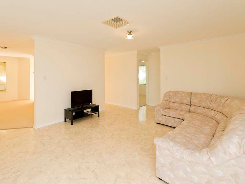 5 Bushlark Rise, CANNING VALE WA 6155, Canning Vale - Thumbnail 8