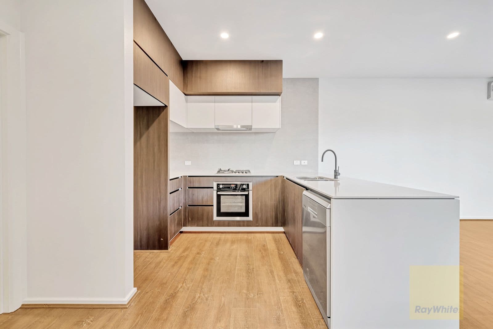 2 Taya Lane, Point Cook VIC 3030, Point Cook - Thumbnail 3
