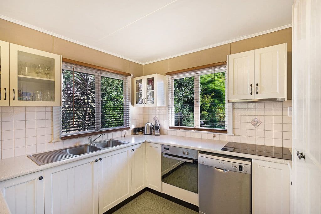 80 North Street, Mount Lofty QLD 4350, Mount Lofty - Thumbnail 4