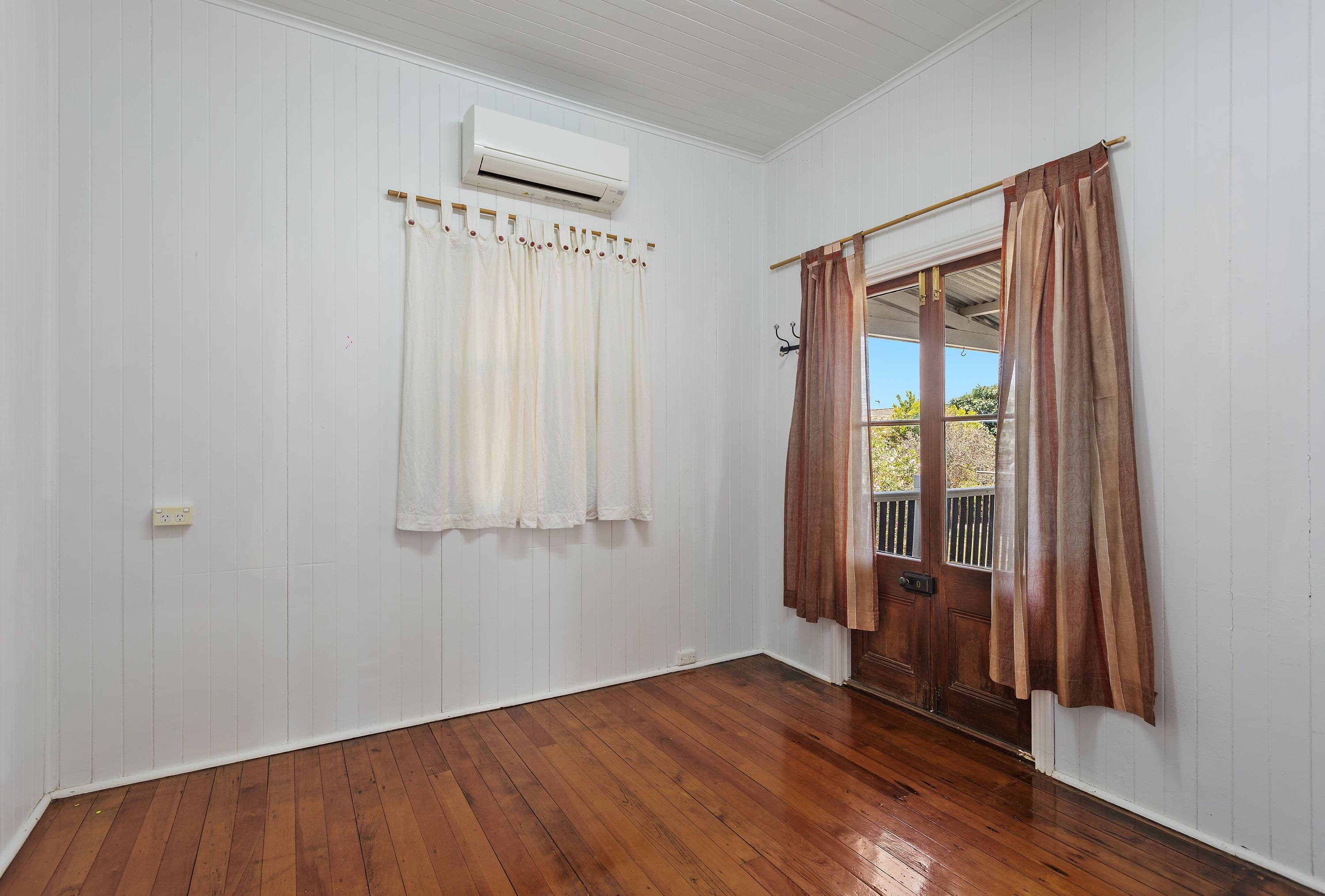 67 Gordon Avenue, Newtown QLD 4350, Newtown - Thumbnail 7