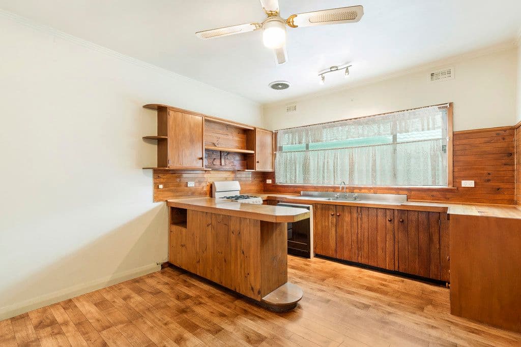 8 Robinson Street, Clayton VIC 3168, Clayton - Thumbnail 3