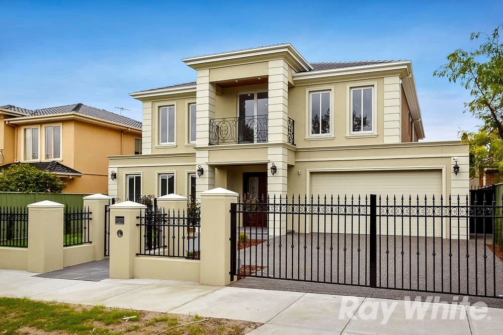 21 Avondale Grove, Mount Waverley VIC 3149, Mount Waverley - Thumbnail 2