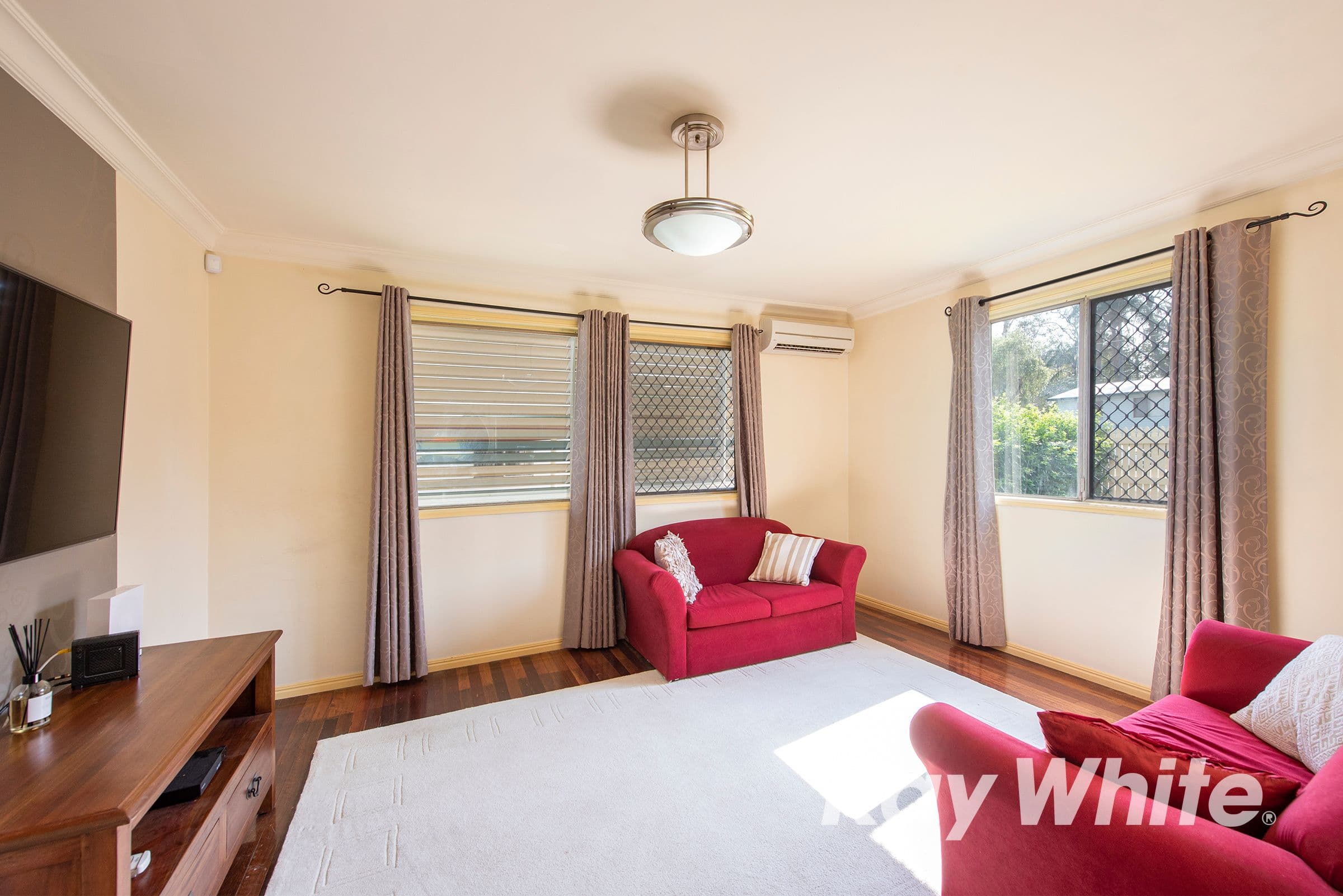 33 Patricia Avenue, Woodridge QLD 4114, Woodridge - Thumbnail 2