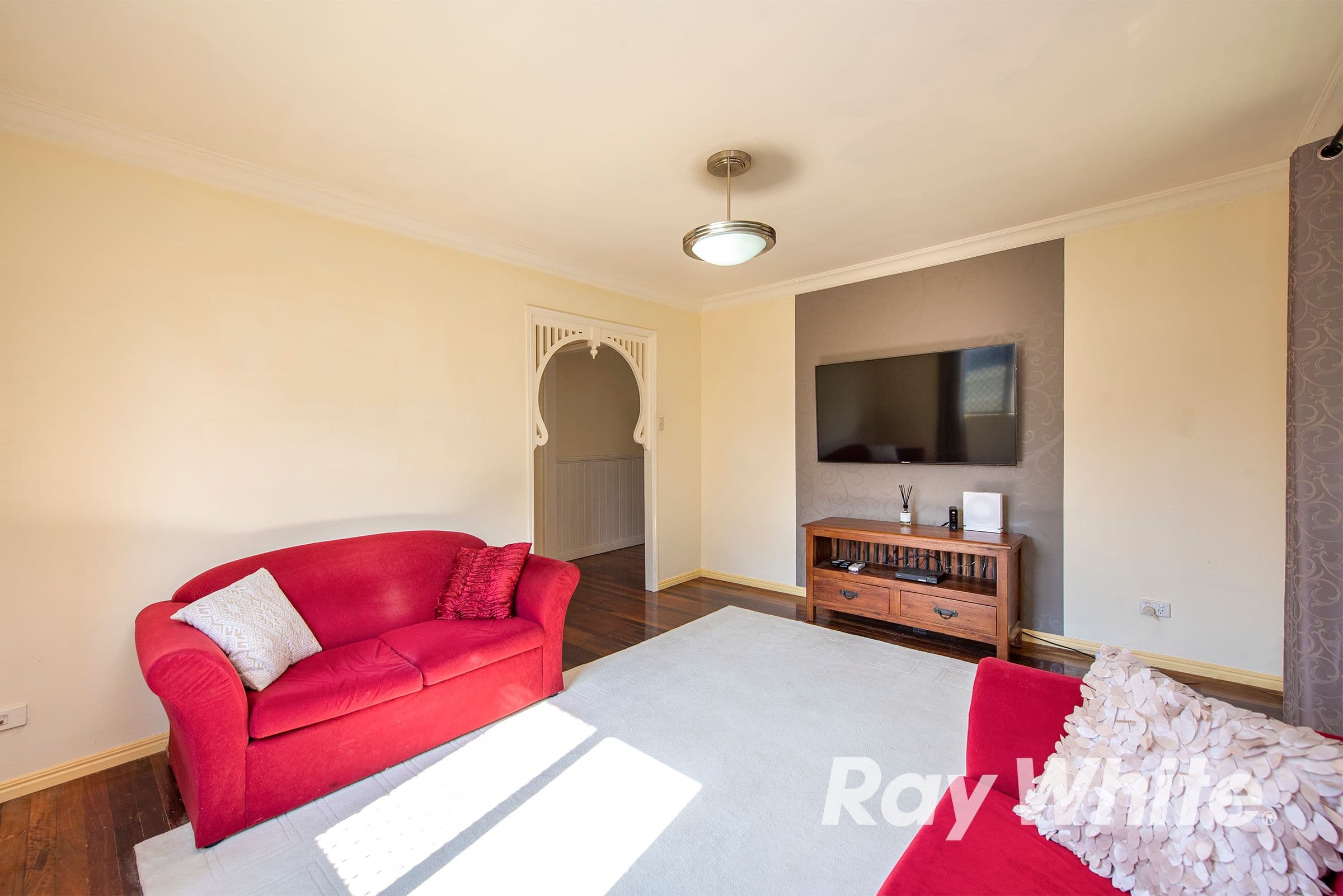 33 Patricia Avenue, Woodridge QLD 4114, Woodridge - Thumbnail 3