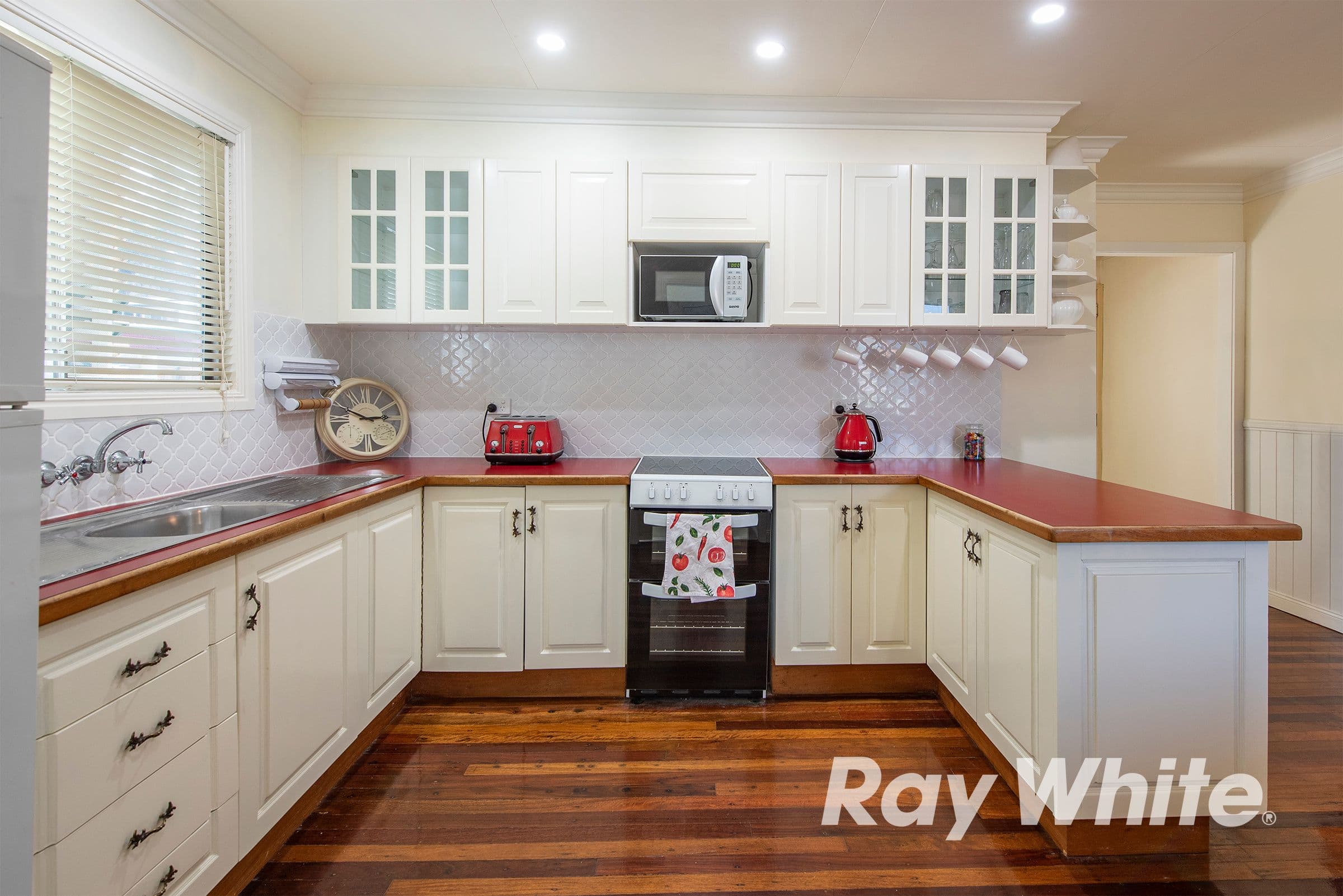 33 Patricia Avenue, Woodridge QLD 4114, Woodridge - Thumbnail 5