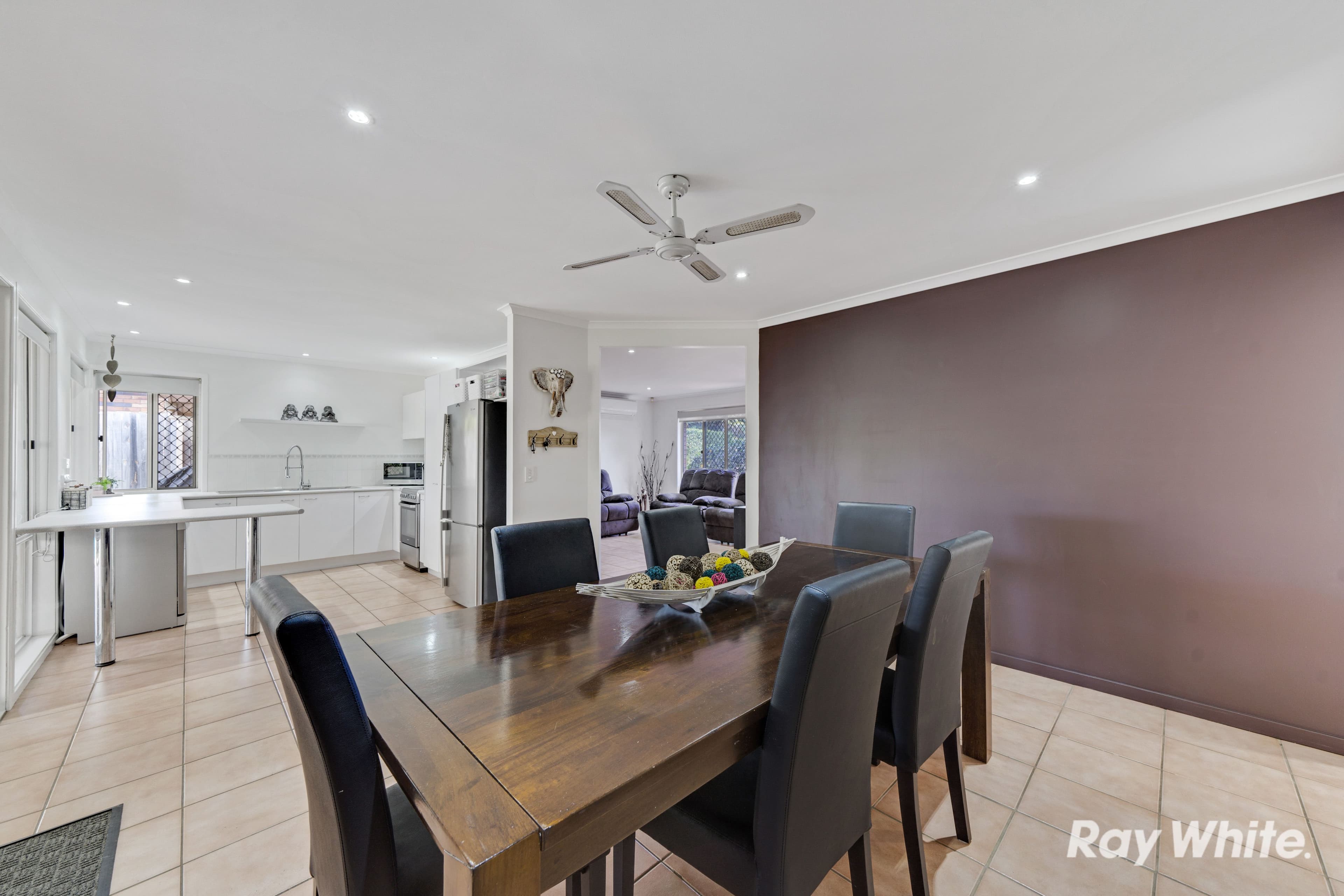 54 Bottlebrush Drive, Regents Park QLD 4118, Regents Park - Thumbnail 4