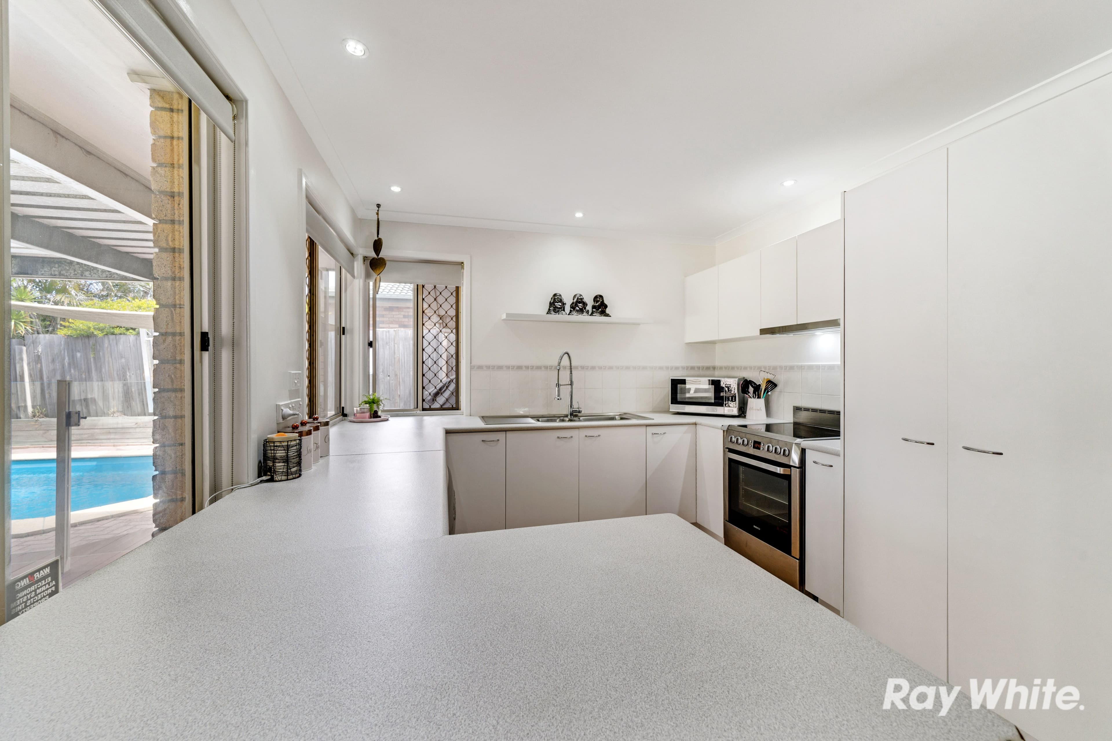 54 Bottlebrush Drive, Regents Park QLD 4118, Regents Park - Thumbnail 6