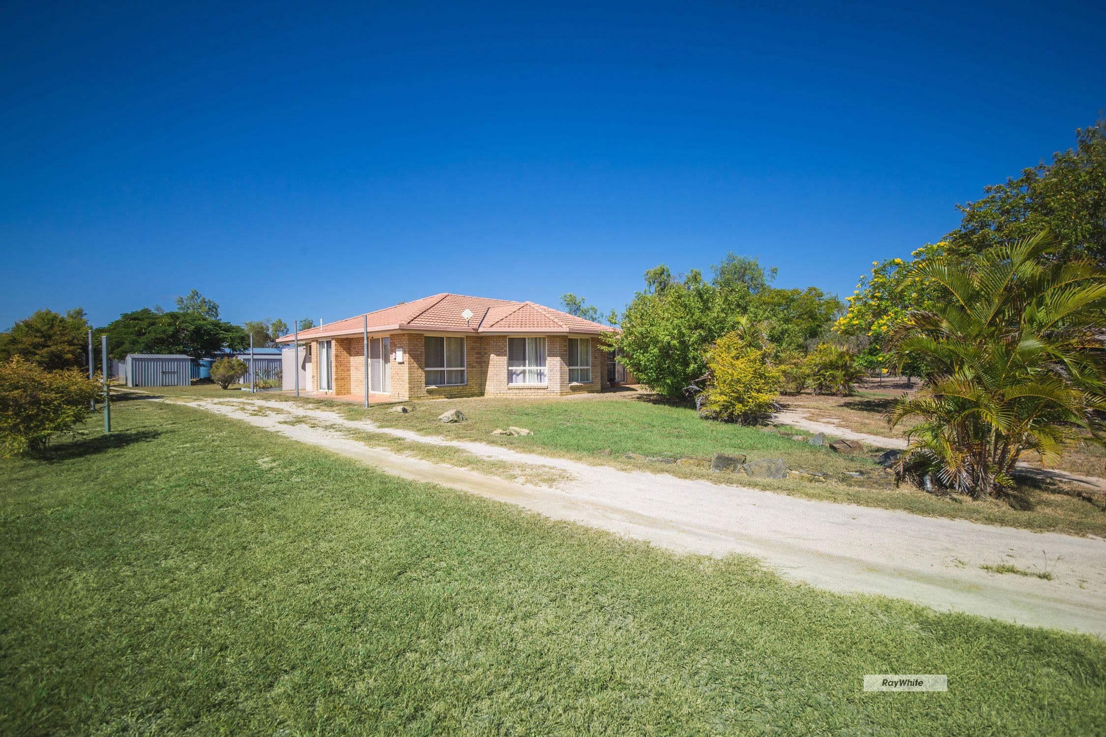 10/5 Fourth Avenue, Burleigh Heads QLD 4220, Burleigh Heads - Thumbnail 2